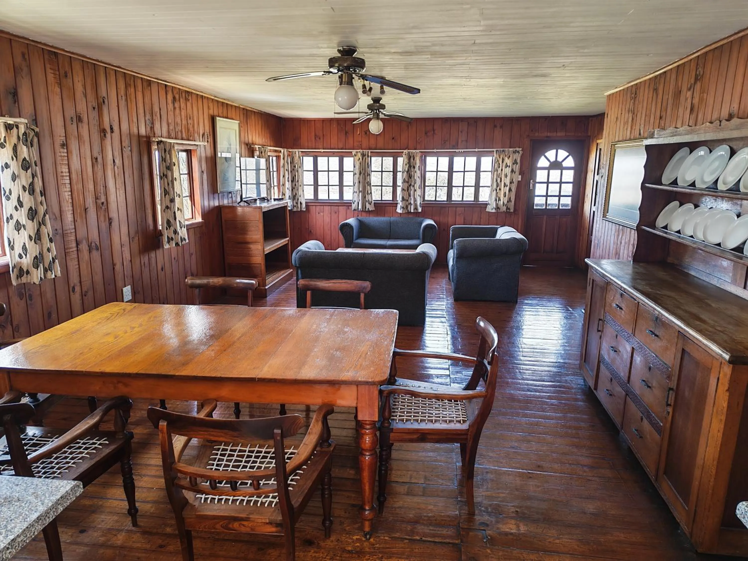 Blue Haze Country Lodge