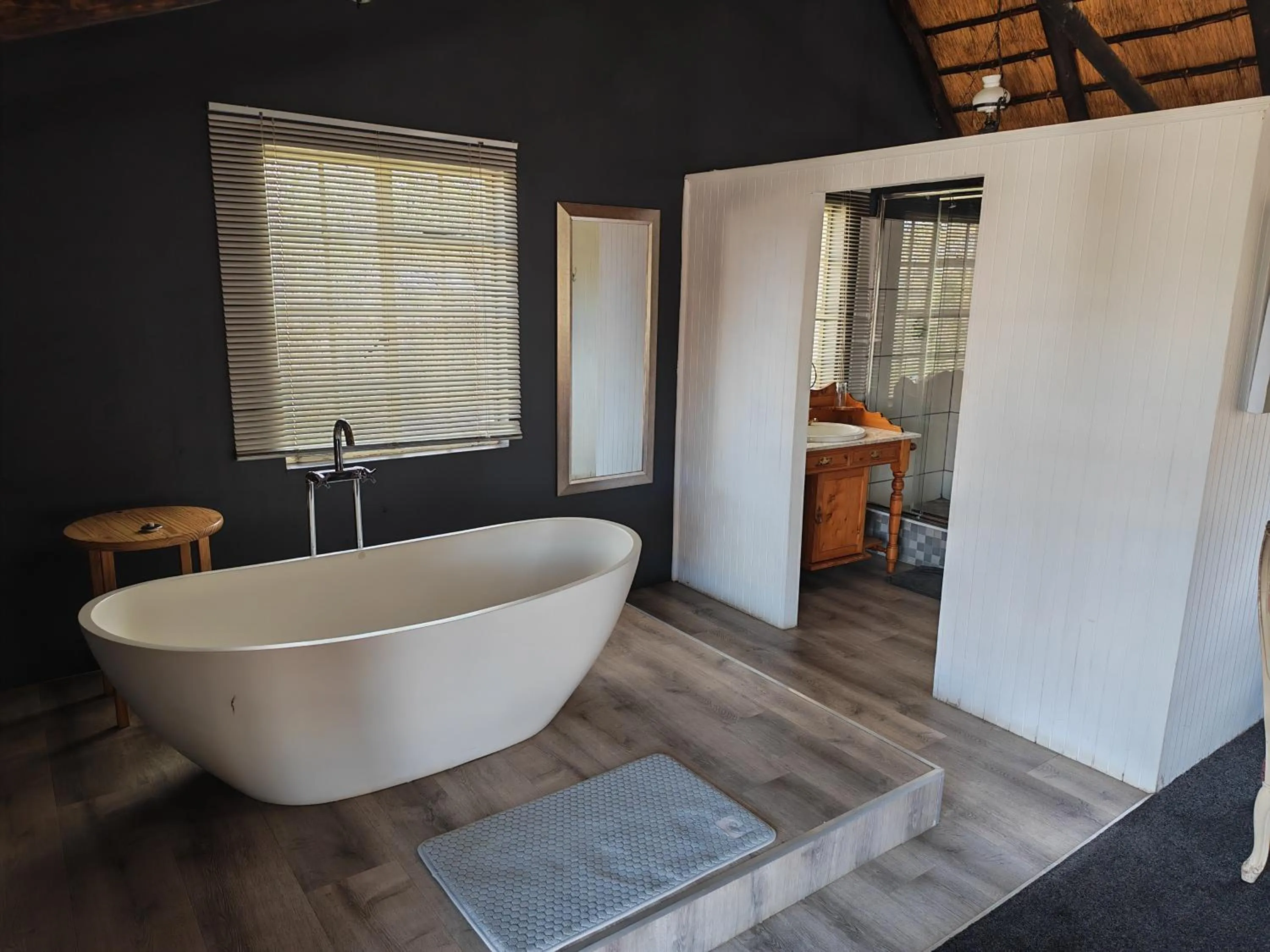 Blue Haze Country Lodge