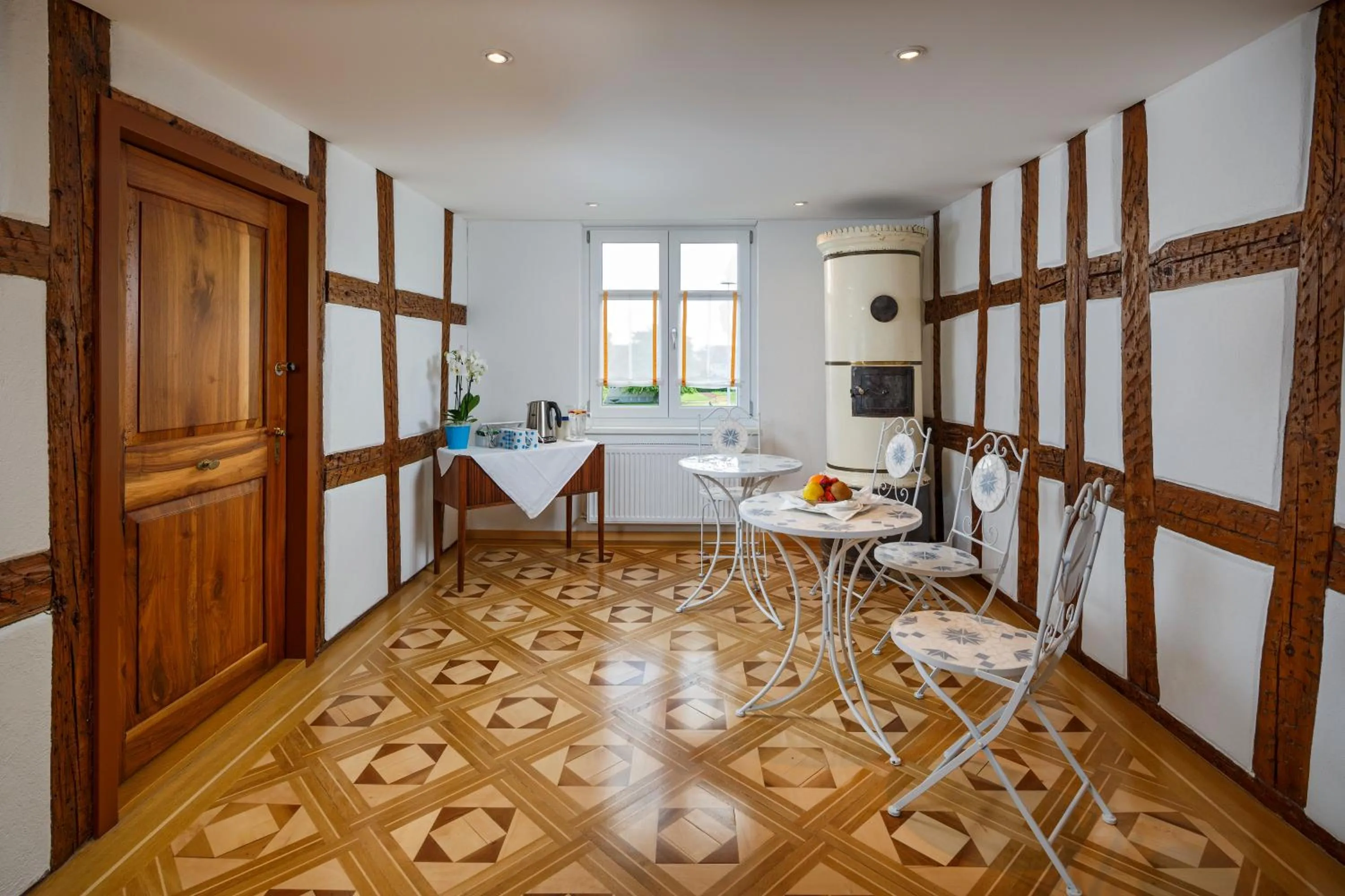 Decorative detail in Historische Residenz Lindeneck