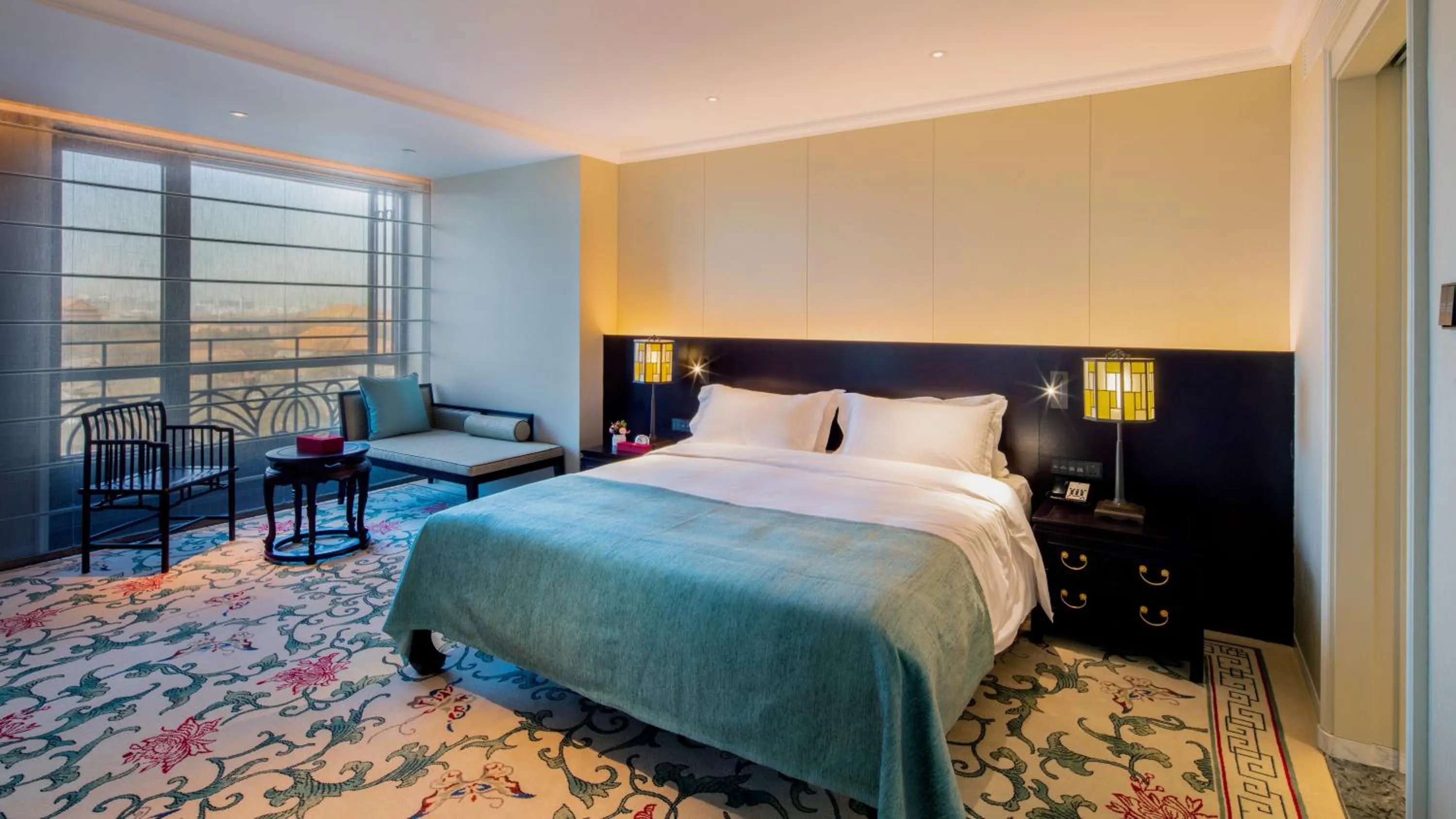 Bedroom in Grand Hotel Beijing Forbidden City
