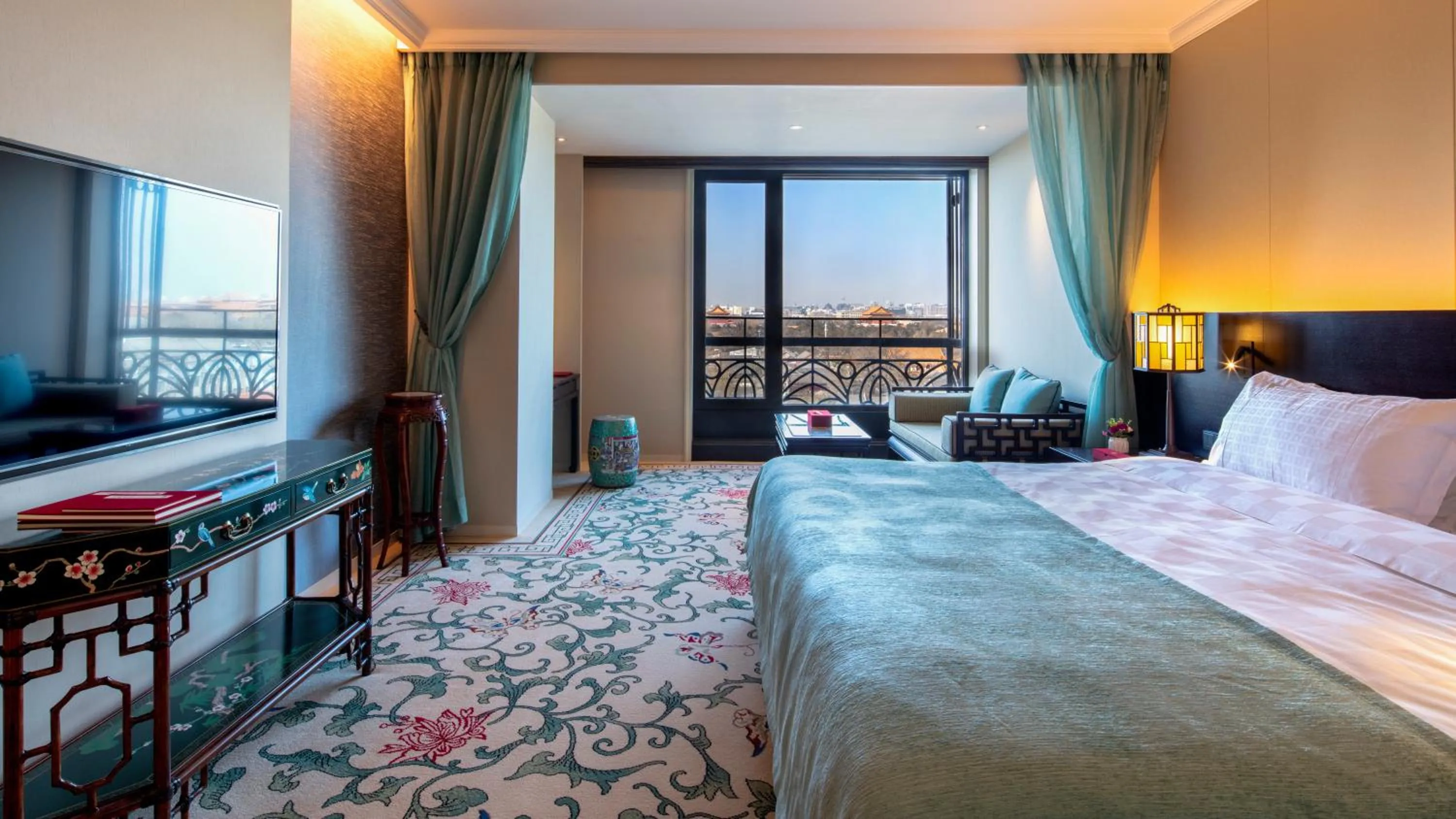 Bedroom in Grand Hotel Beijing Forbidden City