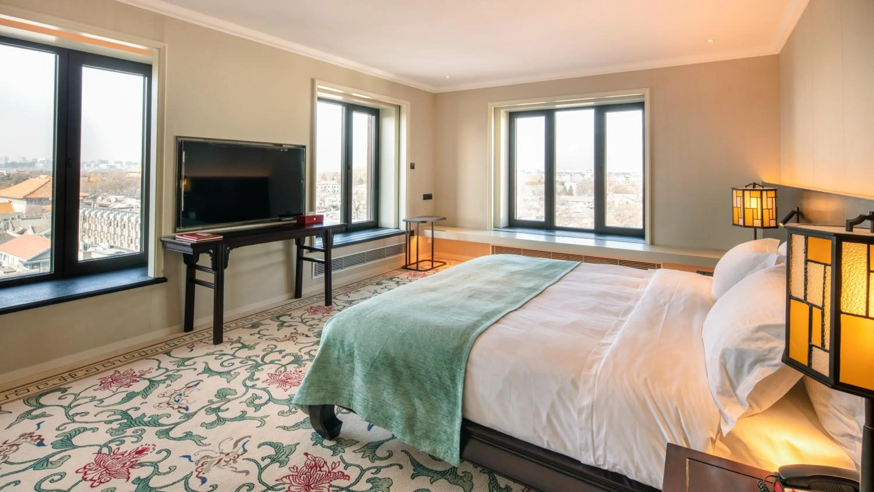 Bedroom in Grand Hotel Beijing Forbidden City