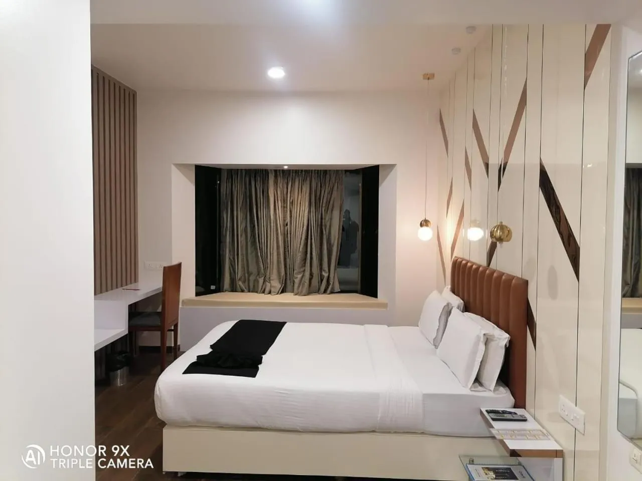 Bedroom in Orbett Hotel