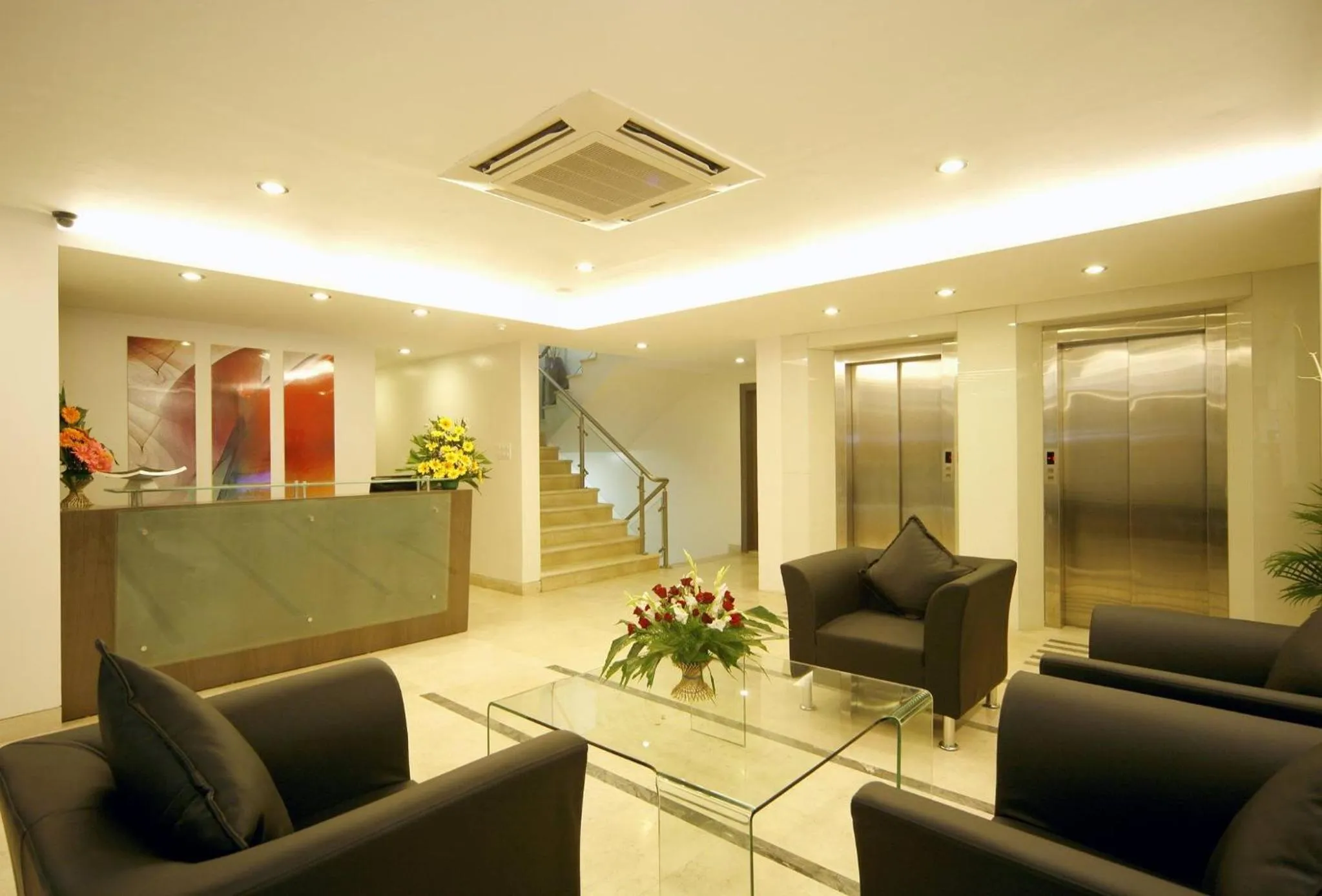 Lobby or reception in Orbett Hotel