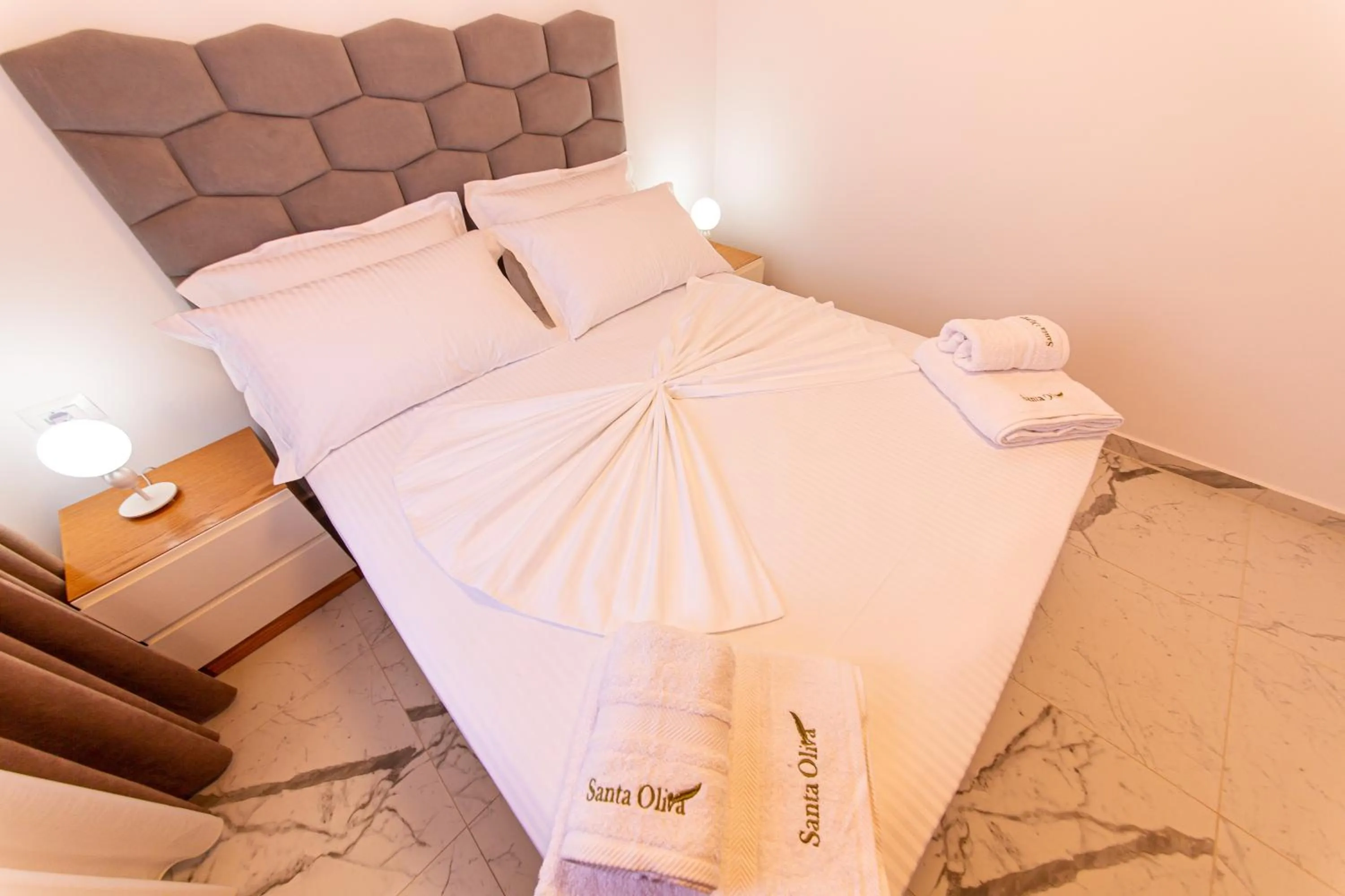 Photo of the whole room, Bed in Santa Oliva Suites