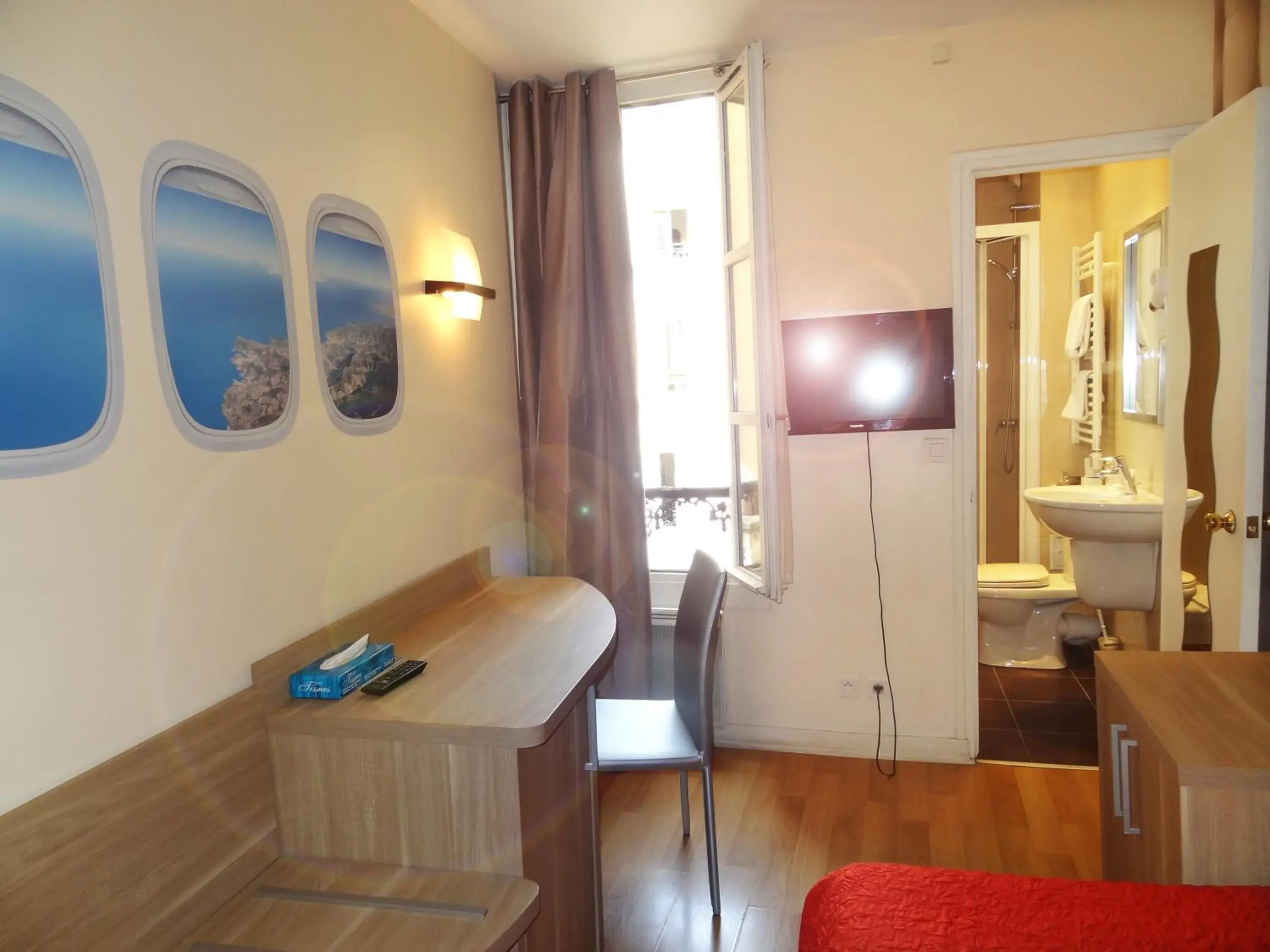 Single Room in Amélie Hotel Single Room in Amélie Hotel