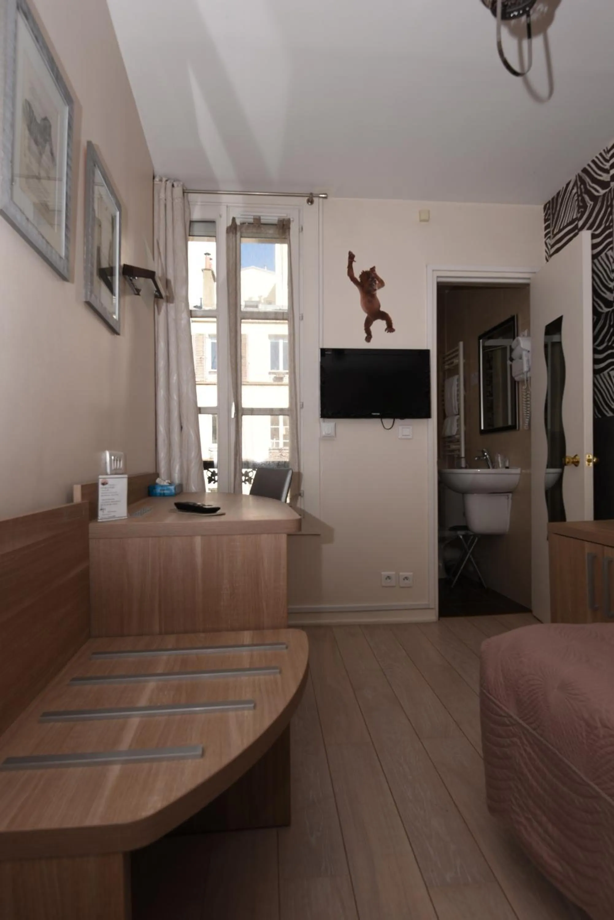 Day in Amélie Hotel