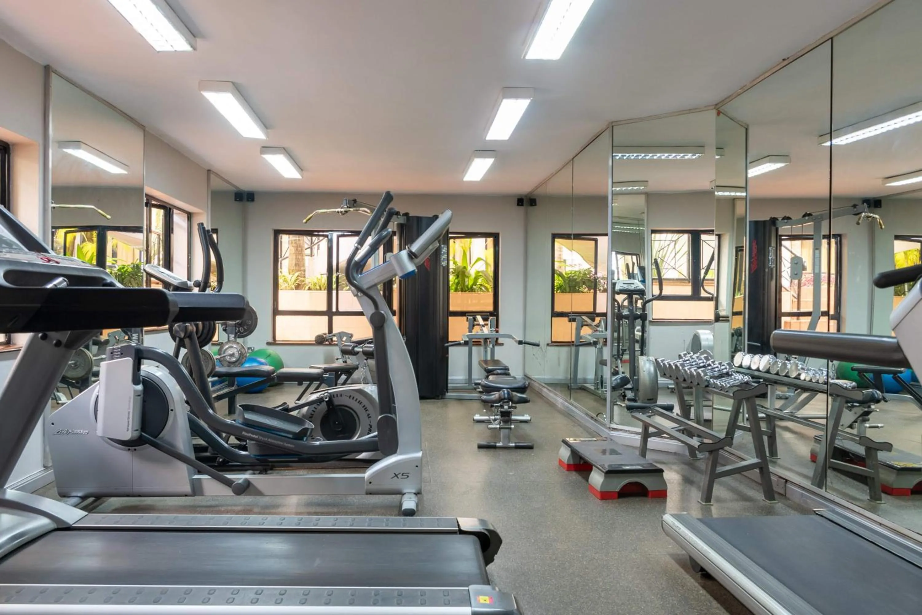 Fitness centre/facilities in CySuites Apartment Hotel