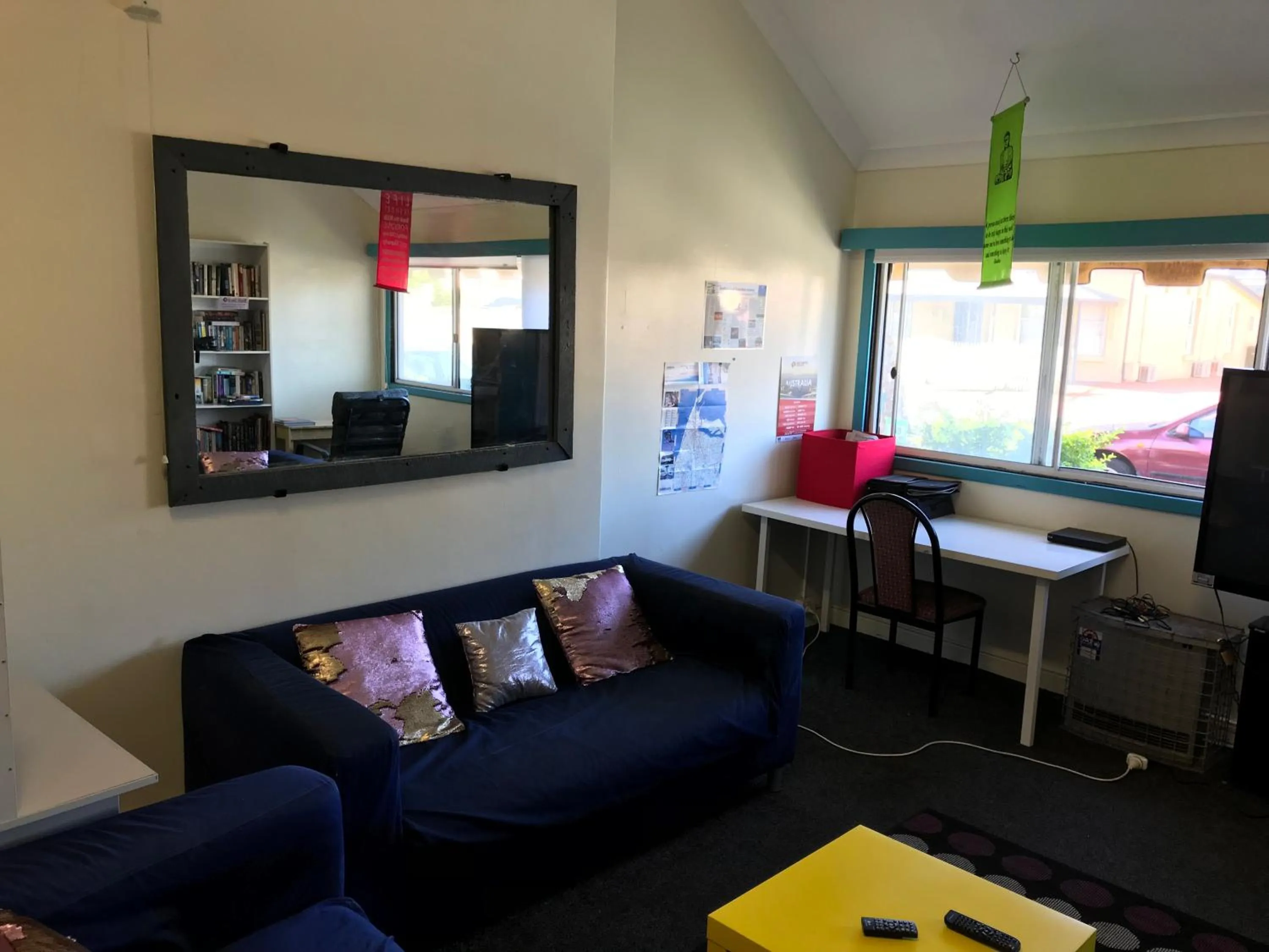 Living room in Wander Inn Bunbury