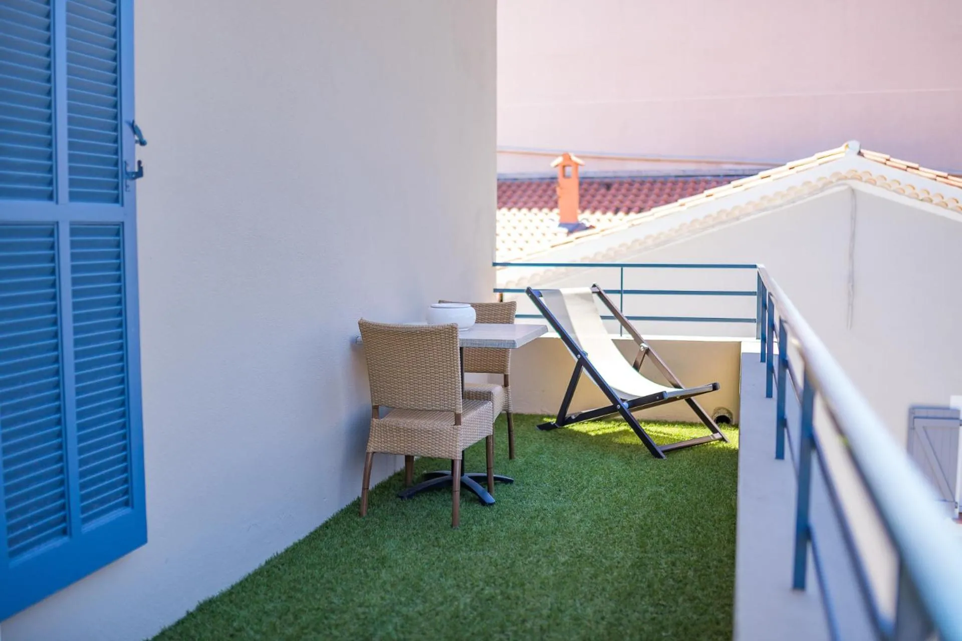 Balcony/Terrace in Hôtel Le Rabelais