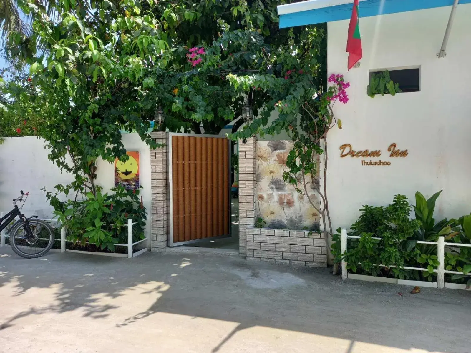 Property building in Dream Inn at Thulusdhoo Property building in Dream Inn at Thulusdhoo