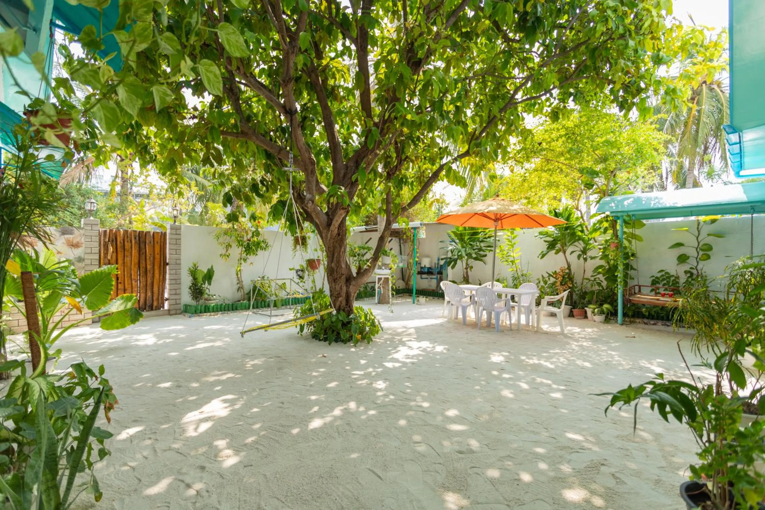 Garden in Dream Inn at Thulusdhoo