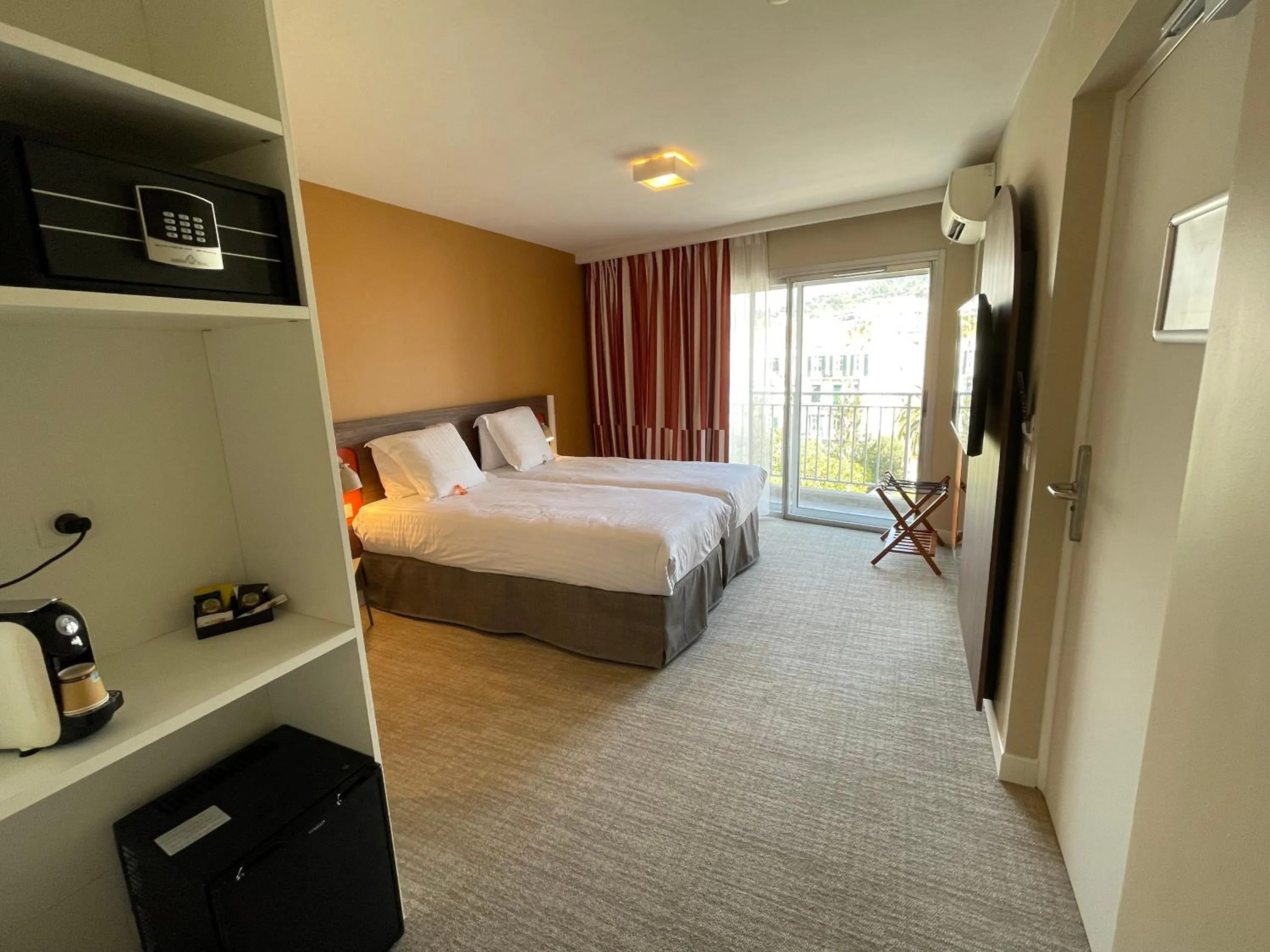 Bedroom, Bed in Hotel Abrial