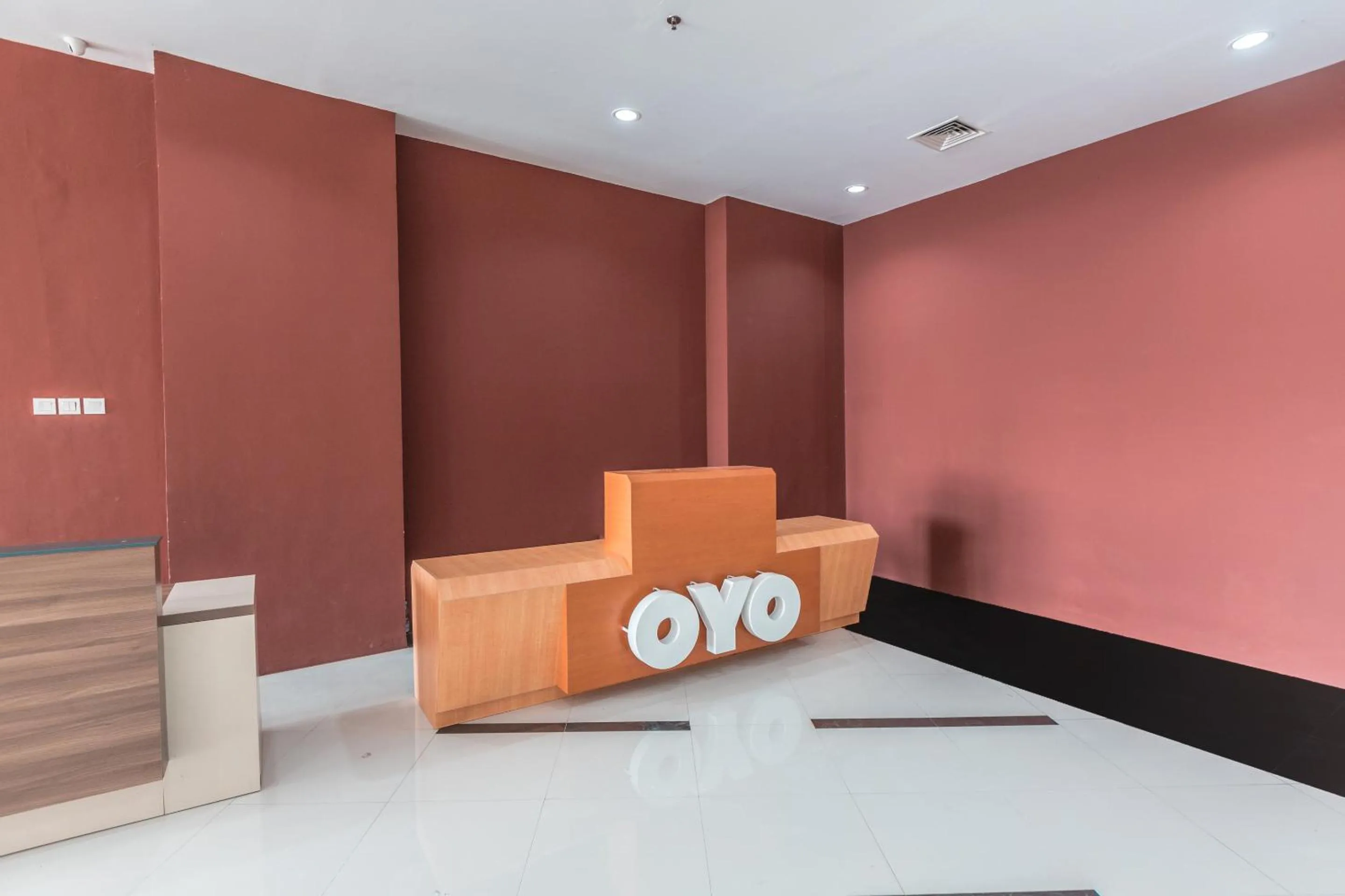 Lobby or reception in OYO Flagship 766 Prima Orchard