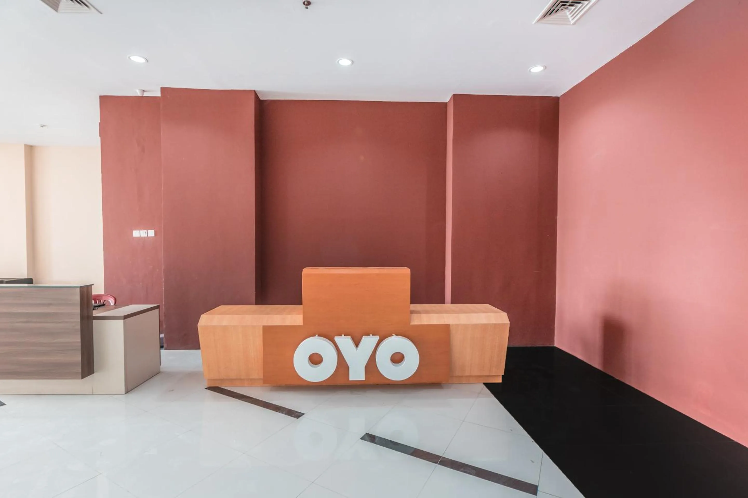 Lobby or reception in OYO Flagship 766 Prima Orchard