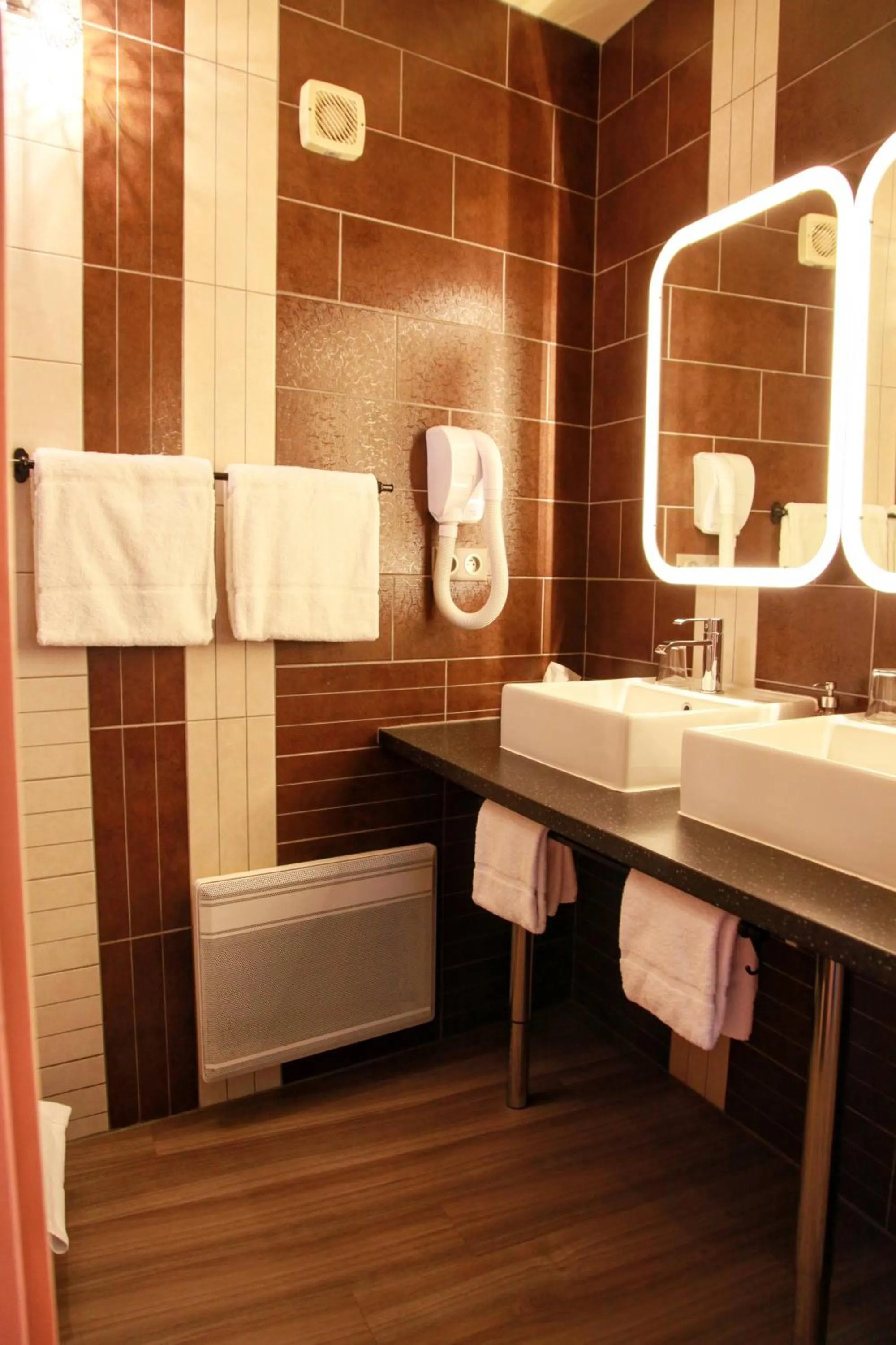 Shower in Les Arcades Le Lion D'or