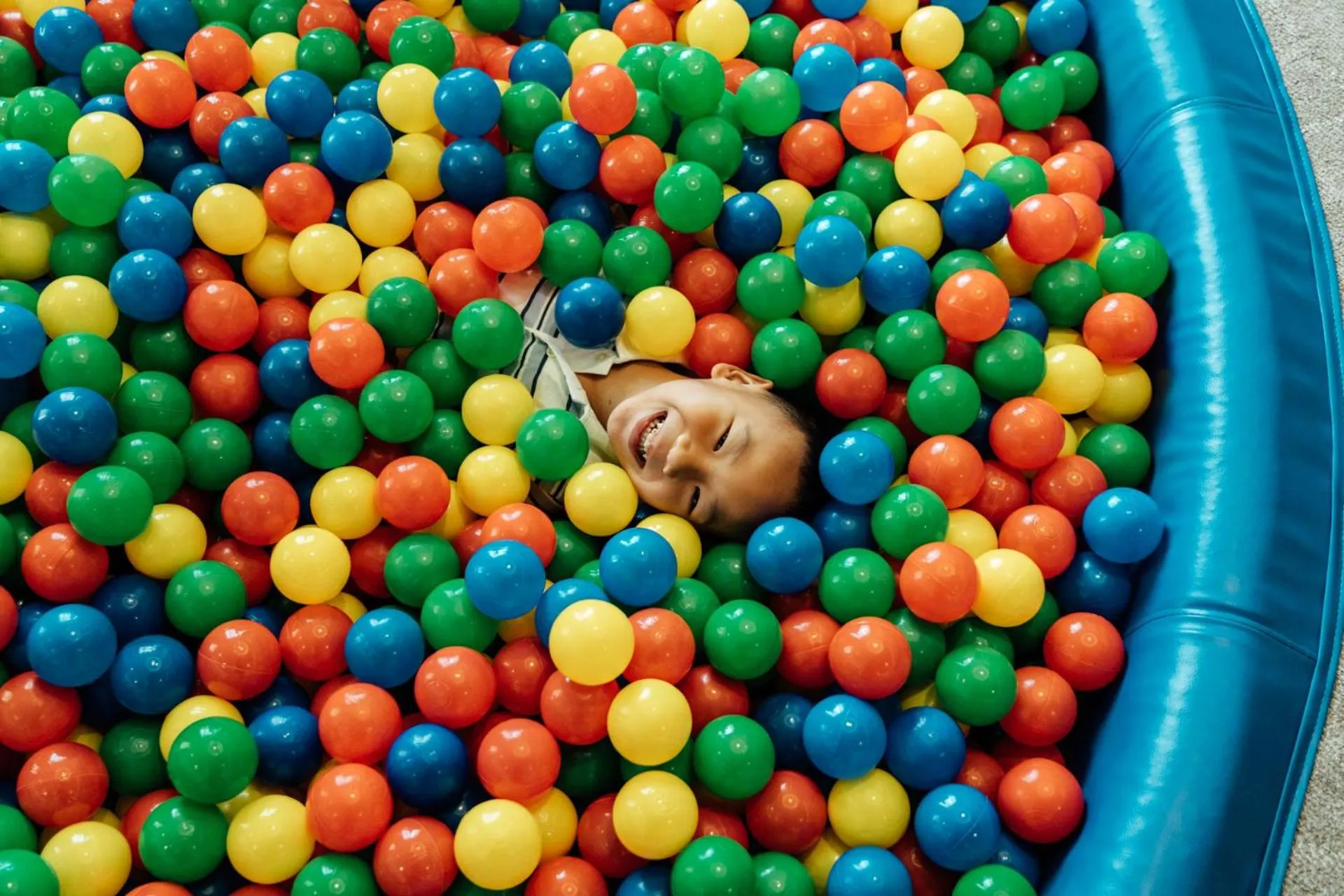 children in Arsma Hotel