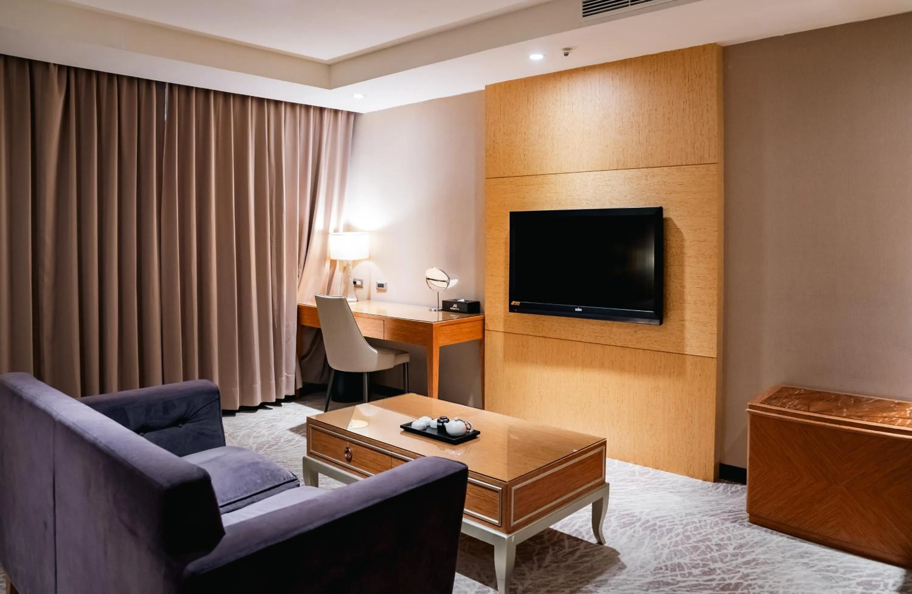 TV and multimedia in Arsma Hotel