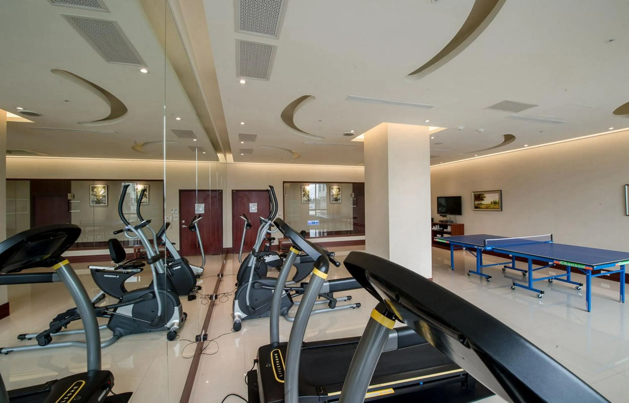 Fitness centre/facilities in Arsma Hotel