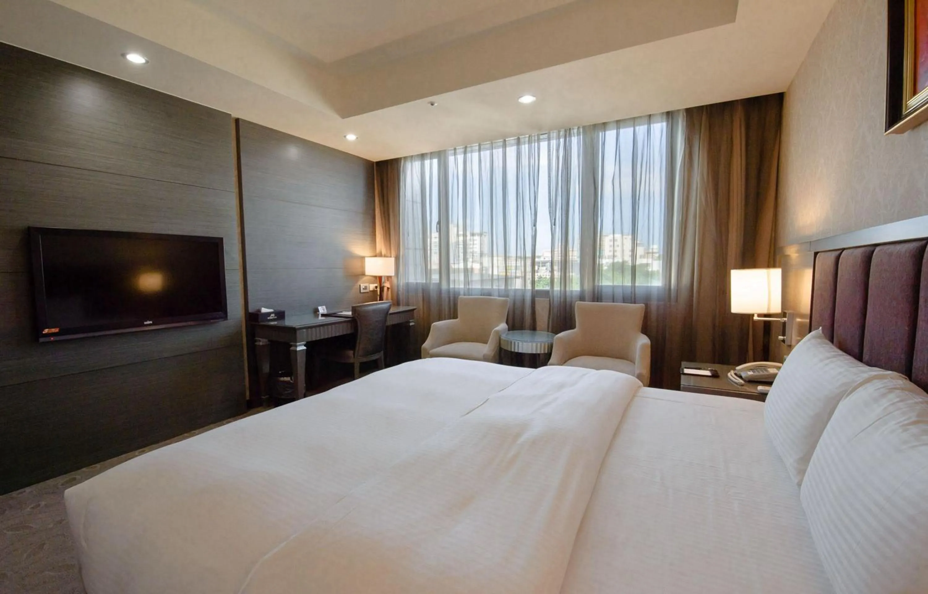 Bedroom, Bed in Arsma Hotel