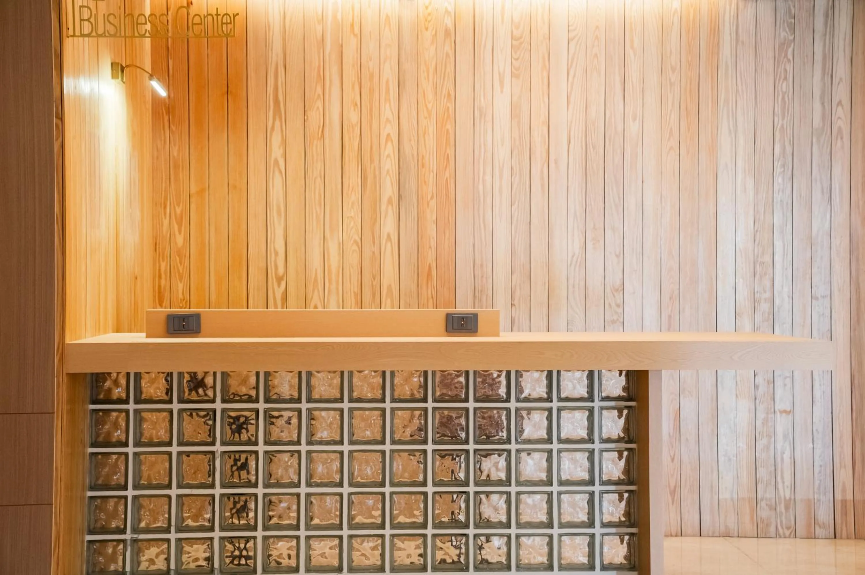 Business facilities in Arsma Hotel