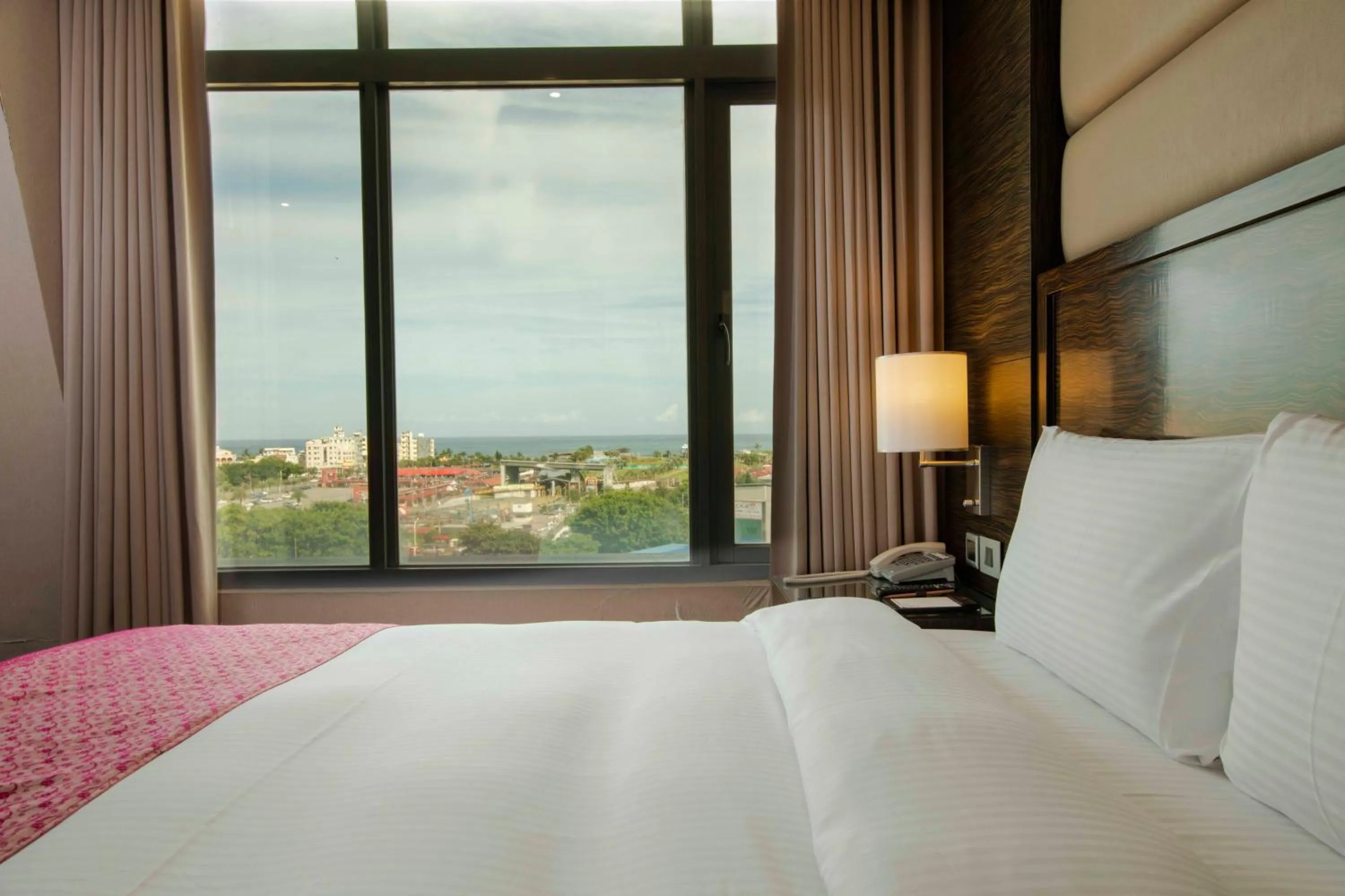 Bedroom, Bed in Arsma Hotel