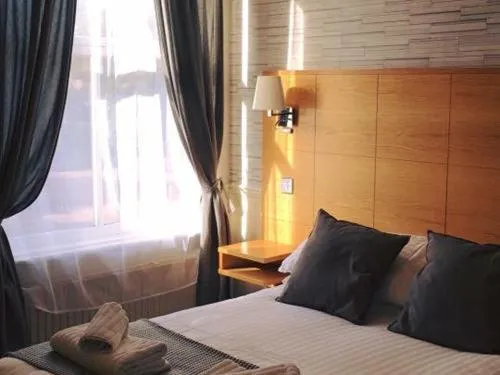 Bed in The Bell Inn, Rickinghall