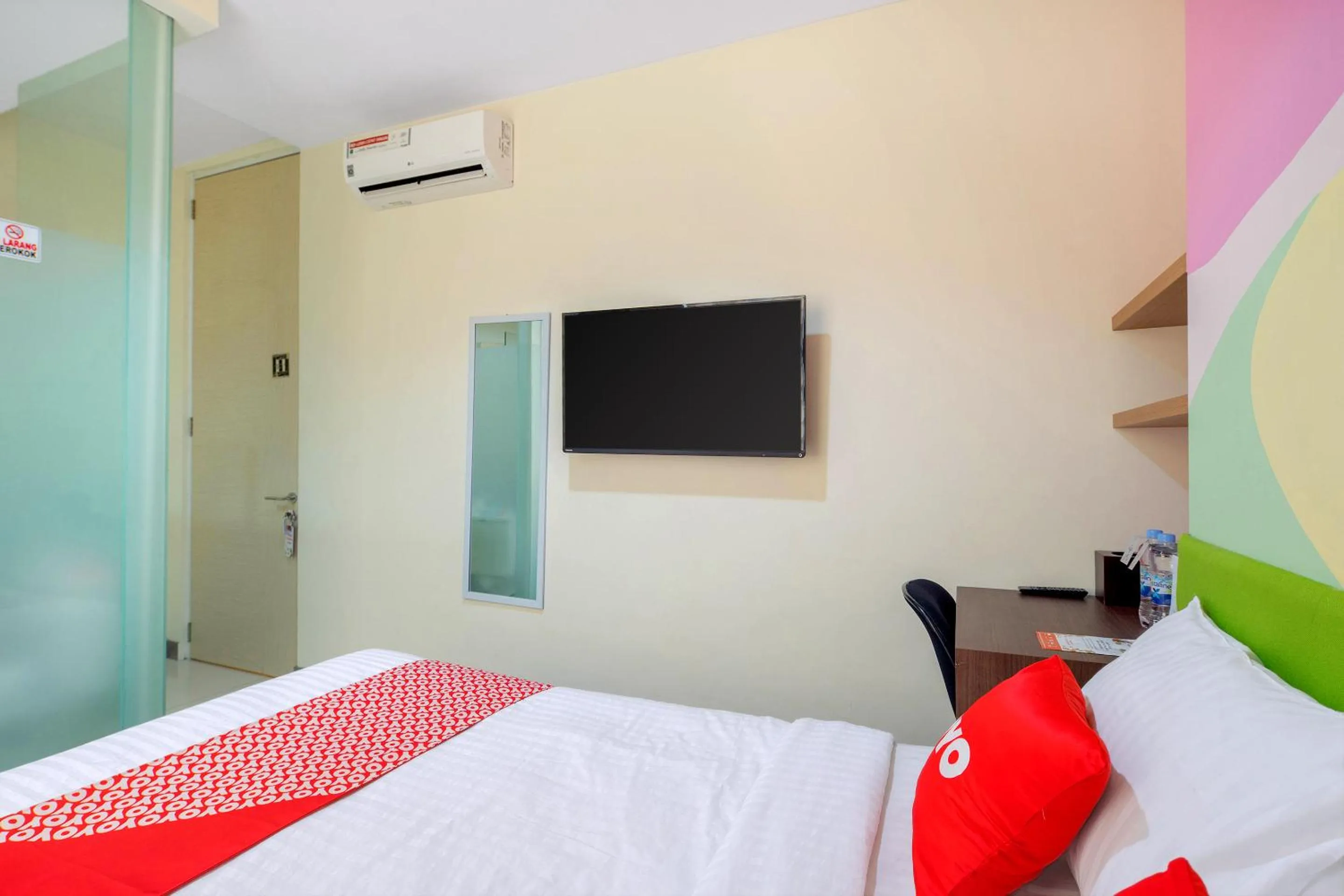 Bedroom, Bed in Capital O 1121 Orienchi 2