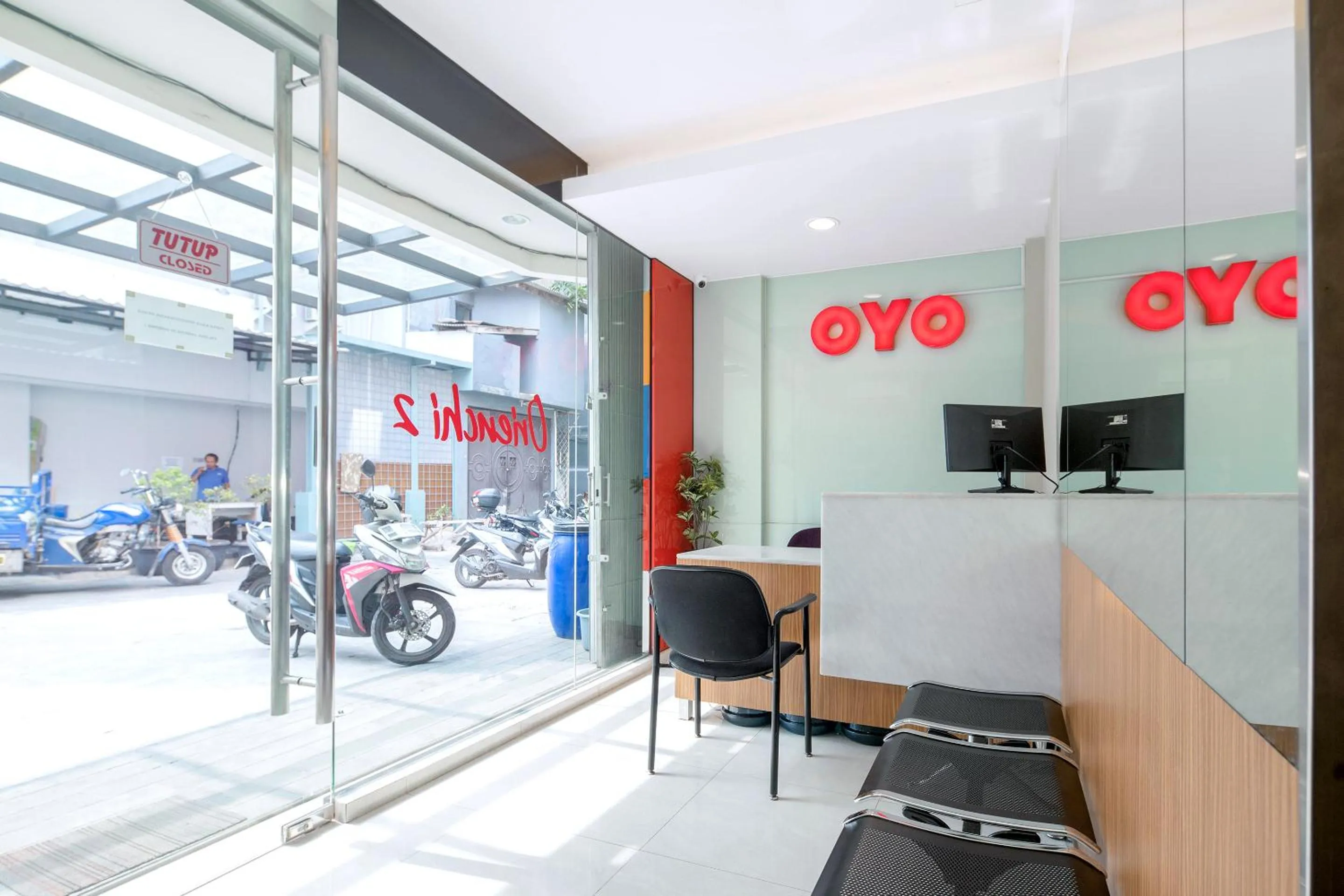 Lobby or reception in Capital O 1121 Orienchi 2