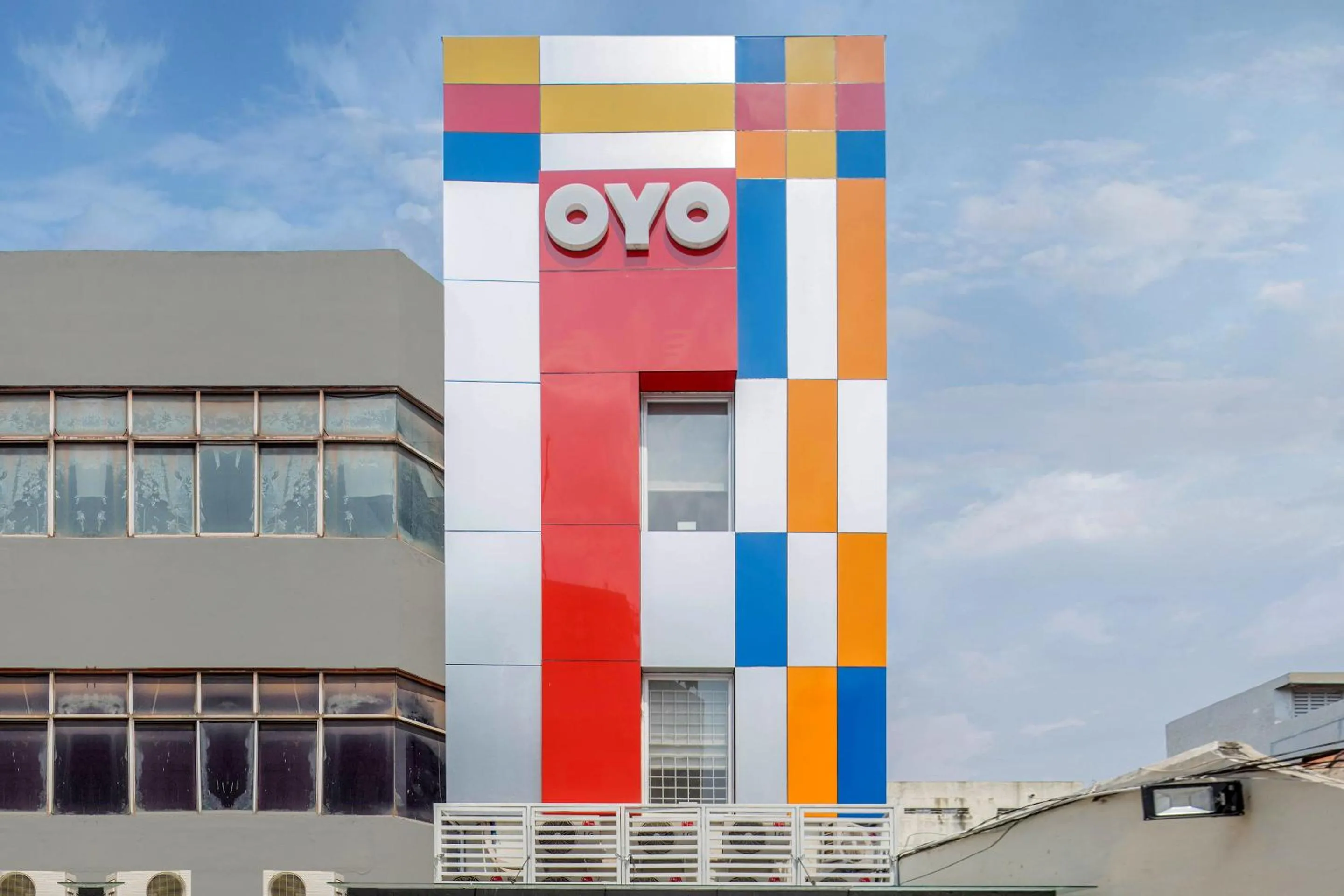 Facade/entrance in Capital O 1121 Orienchi 2