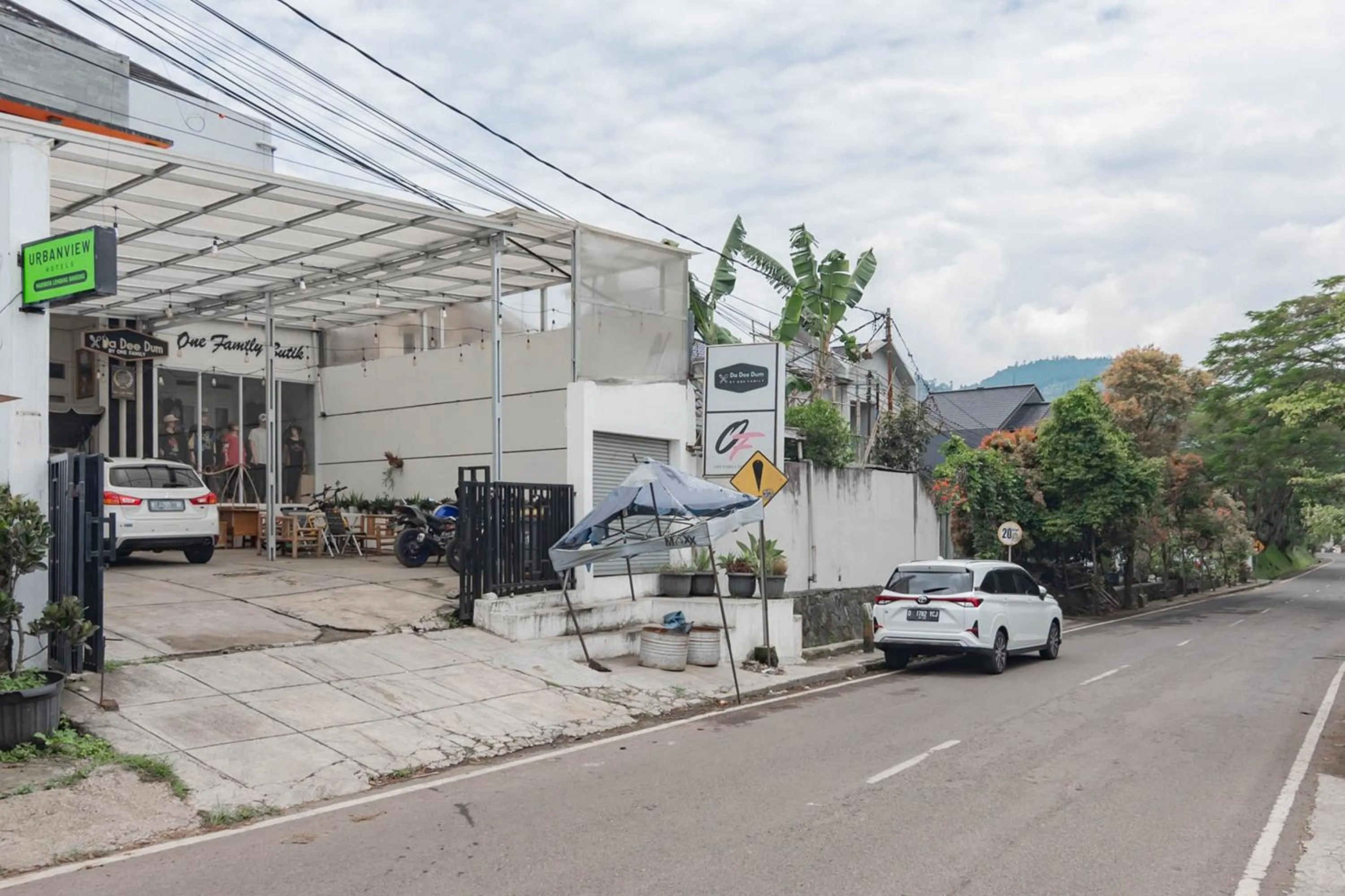 Property building in Urbanview Hotel One Family Maribaya by RedDoorz