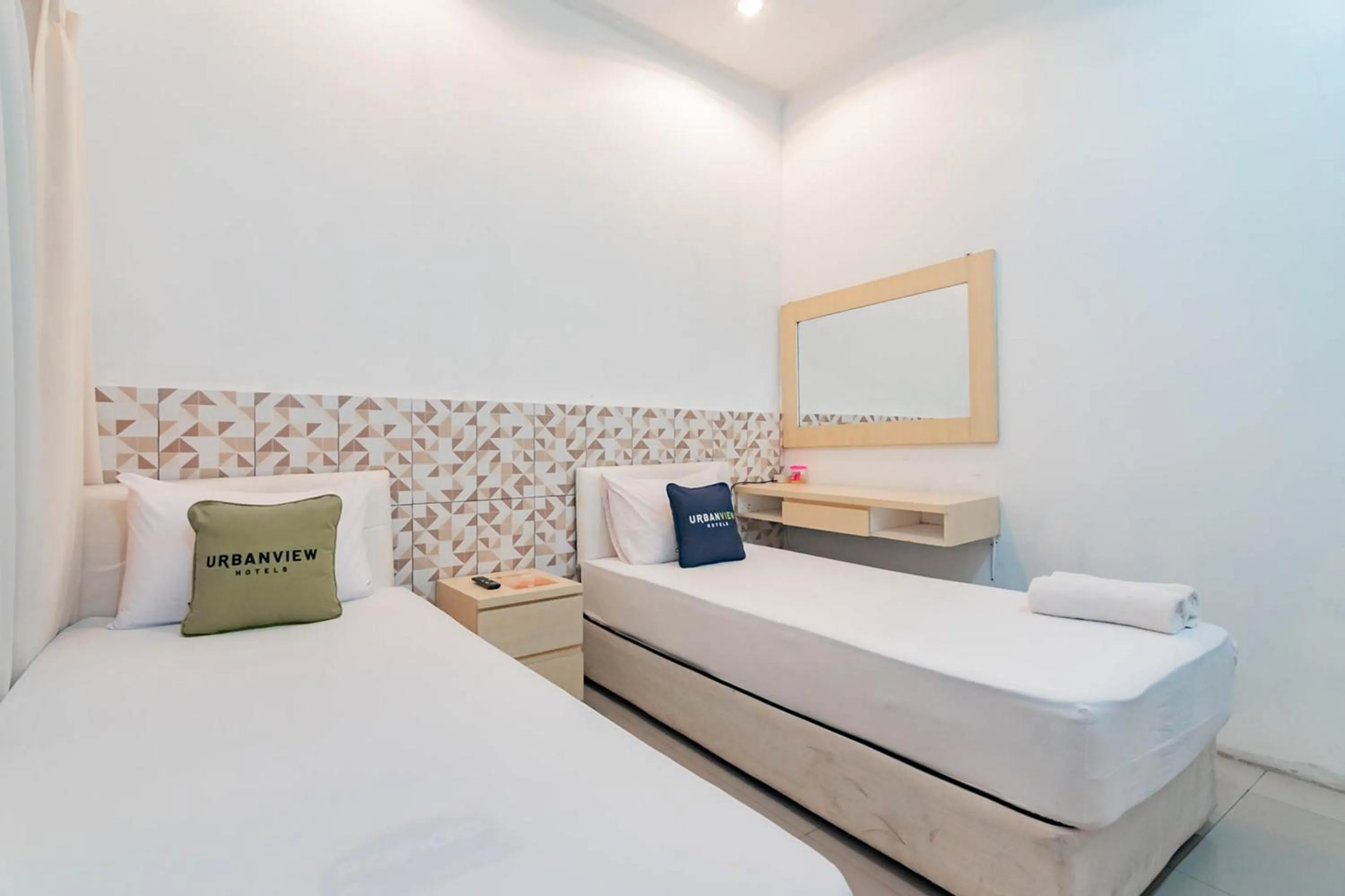Bedroom, Bed in Urbanview Hotel One Family Maribaya by RedDoorz