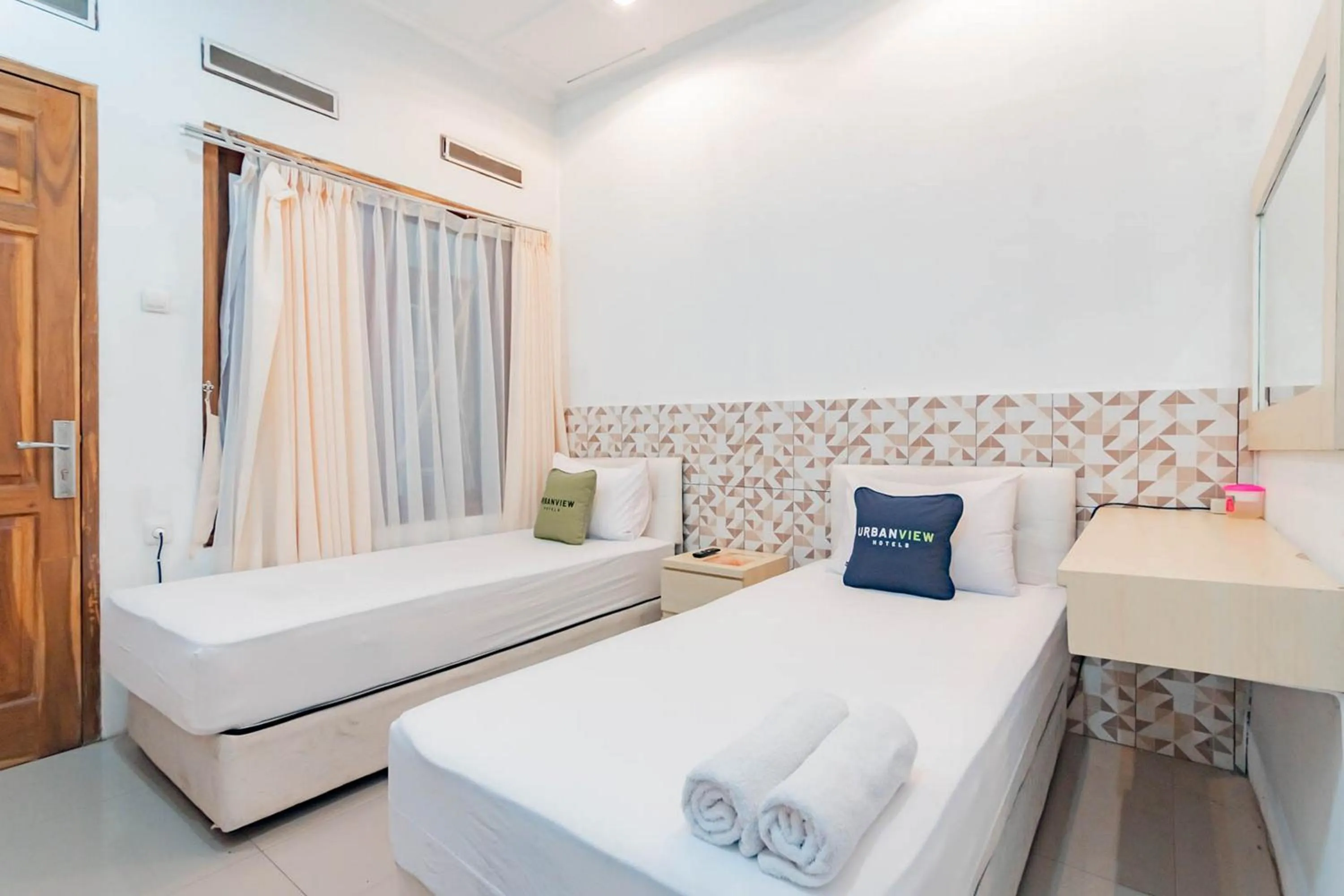 Bedroom, Bed in Urbanview Hotel One Family Maribaya by RedDoorz
