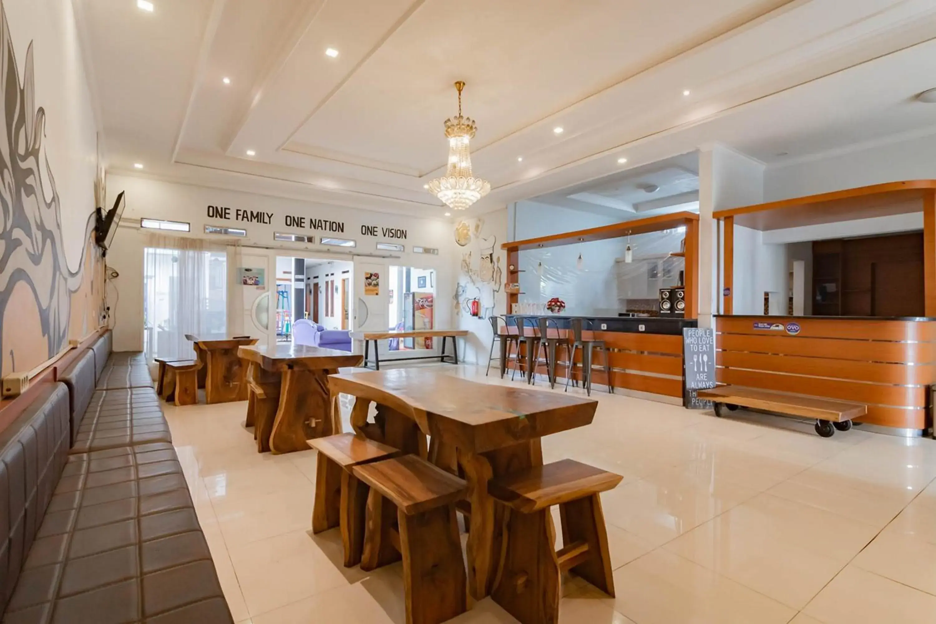 Lobby or reception, Restaurant/Places to Eat in Urbanview Hotel Maribaya Lembang Bandung