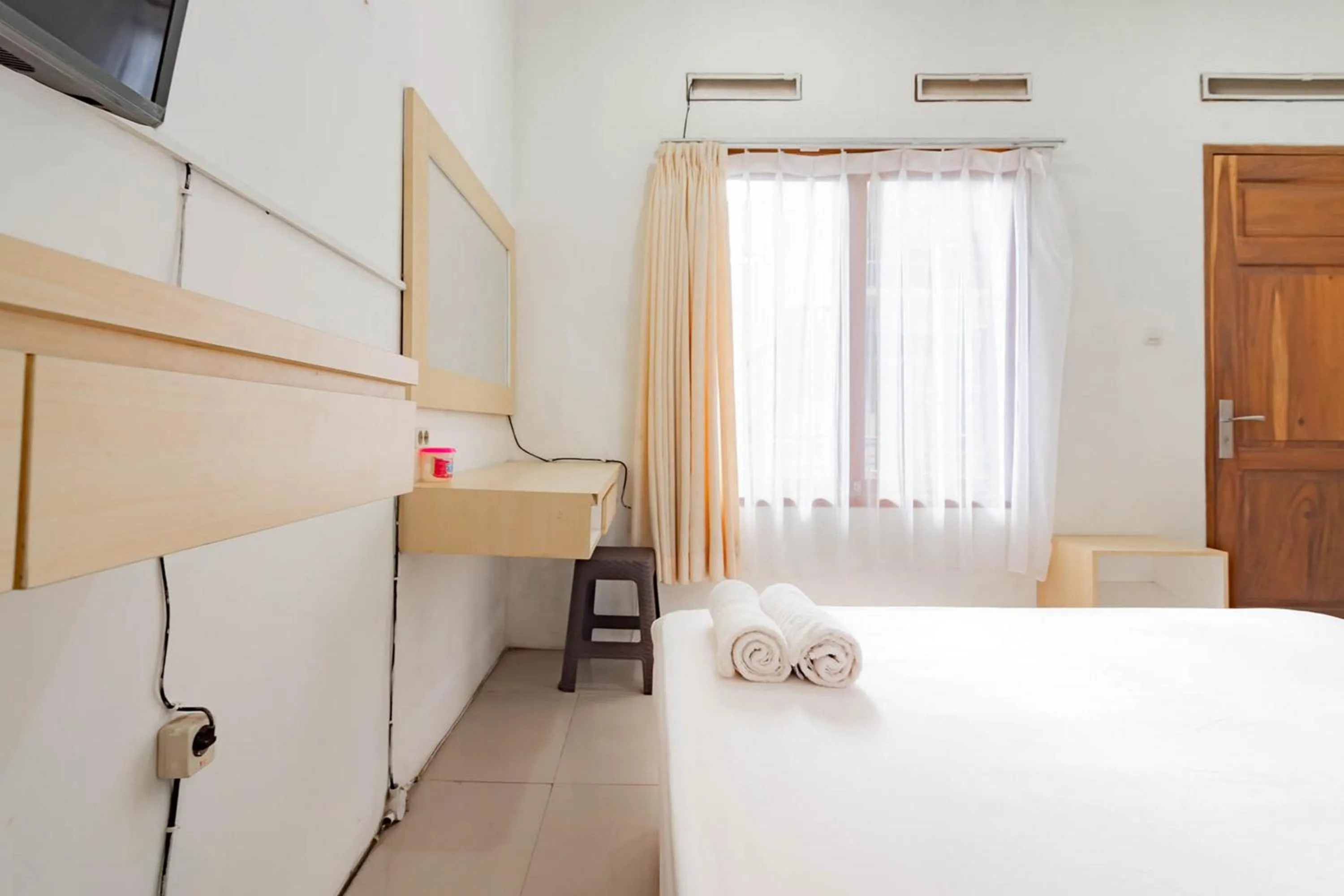 Bedroom, Bed in Urbanview Hotel One Family Maribaya by RedDoorz
