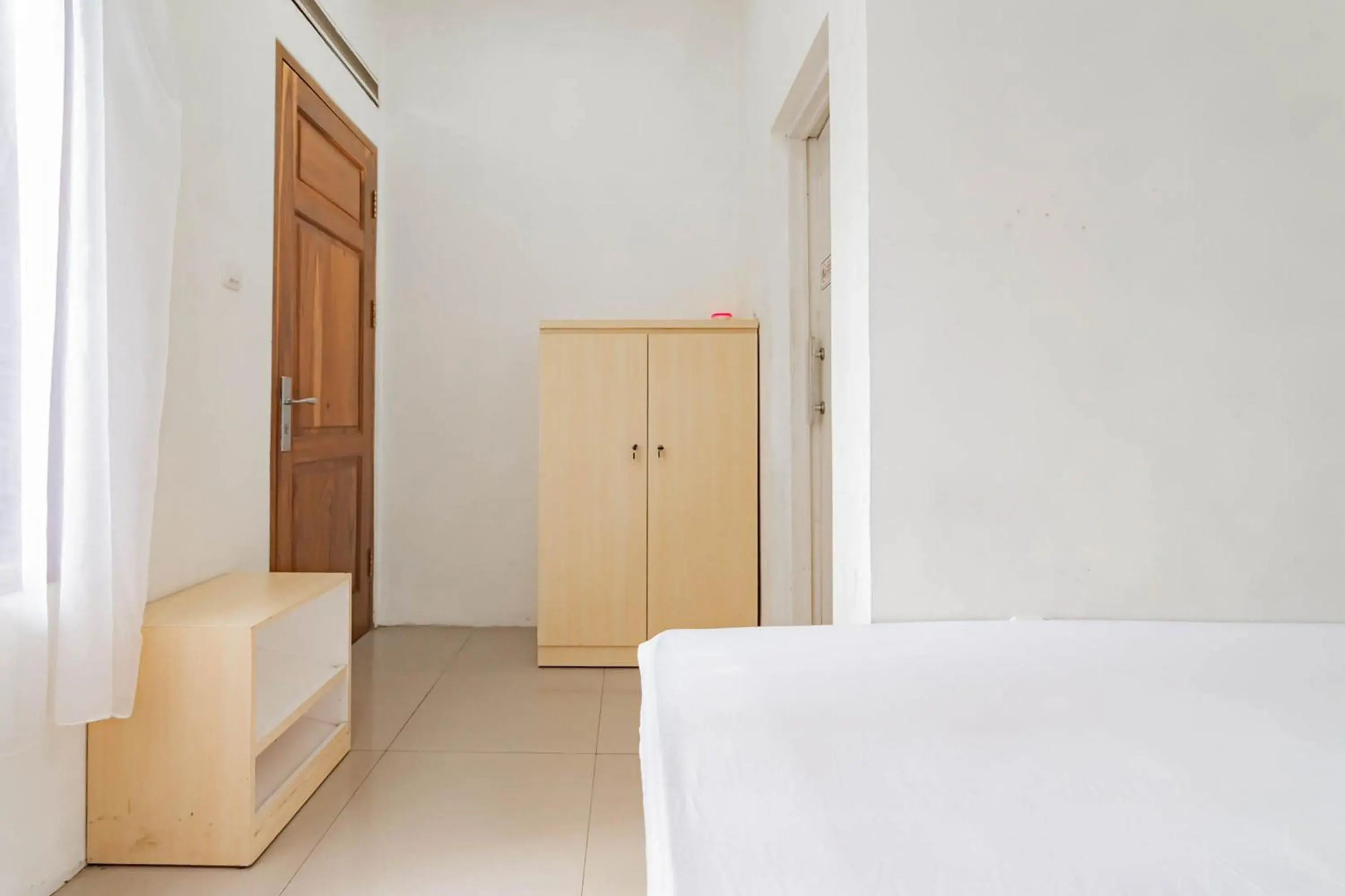 Bedroom, Bed in Urbanview Hotel Maribaya Lembang Bandung