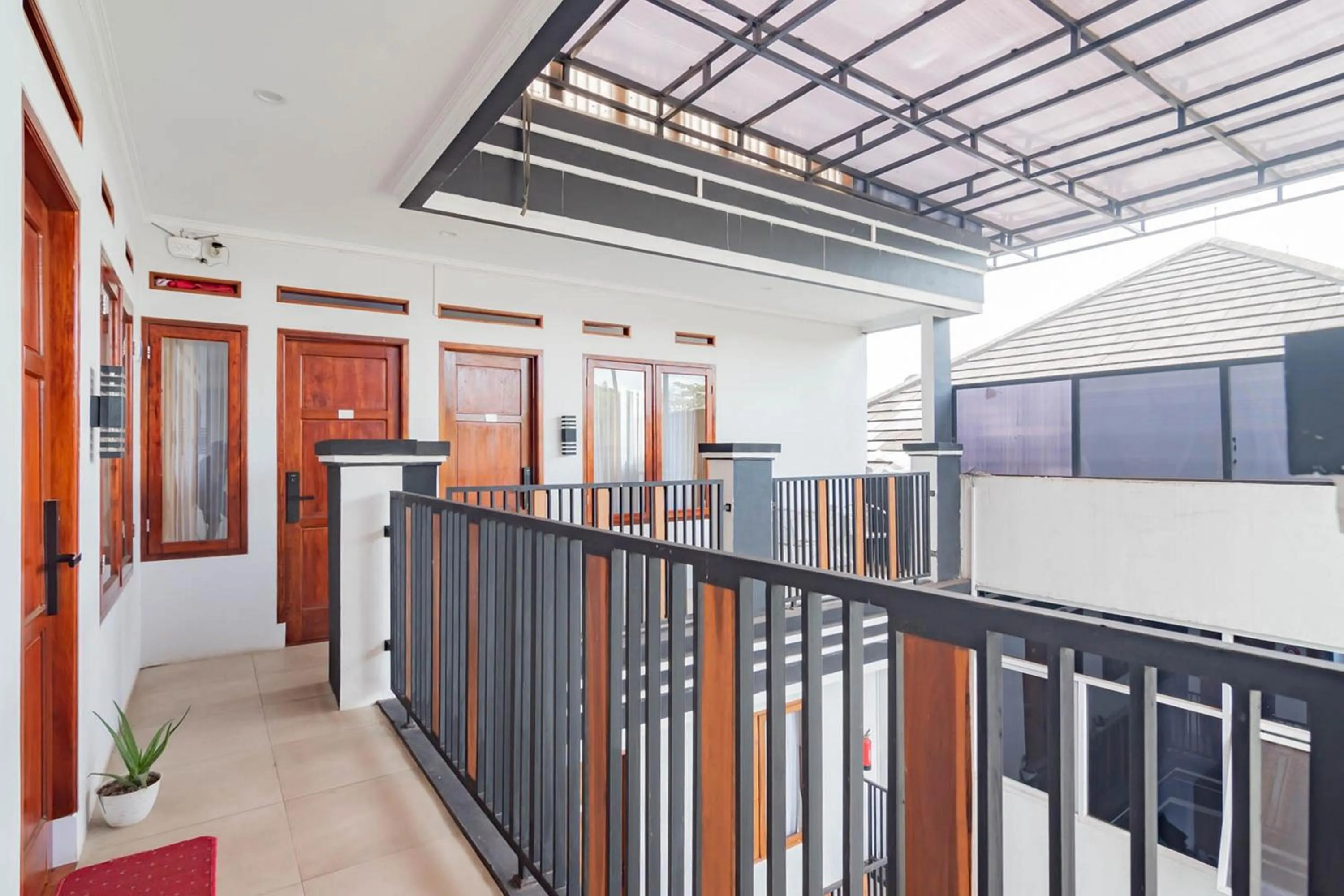 Balcony/Terrace in Urbanview Hotel One Family Maribaya by RedDoorz