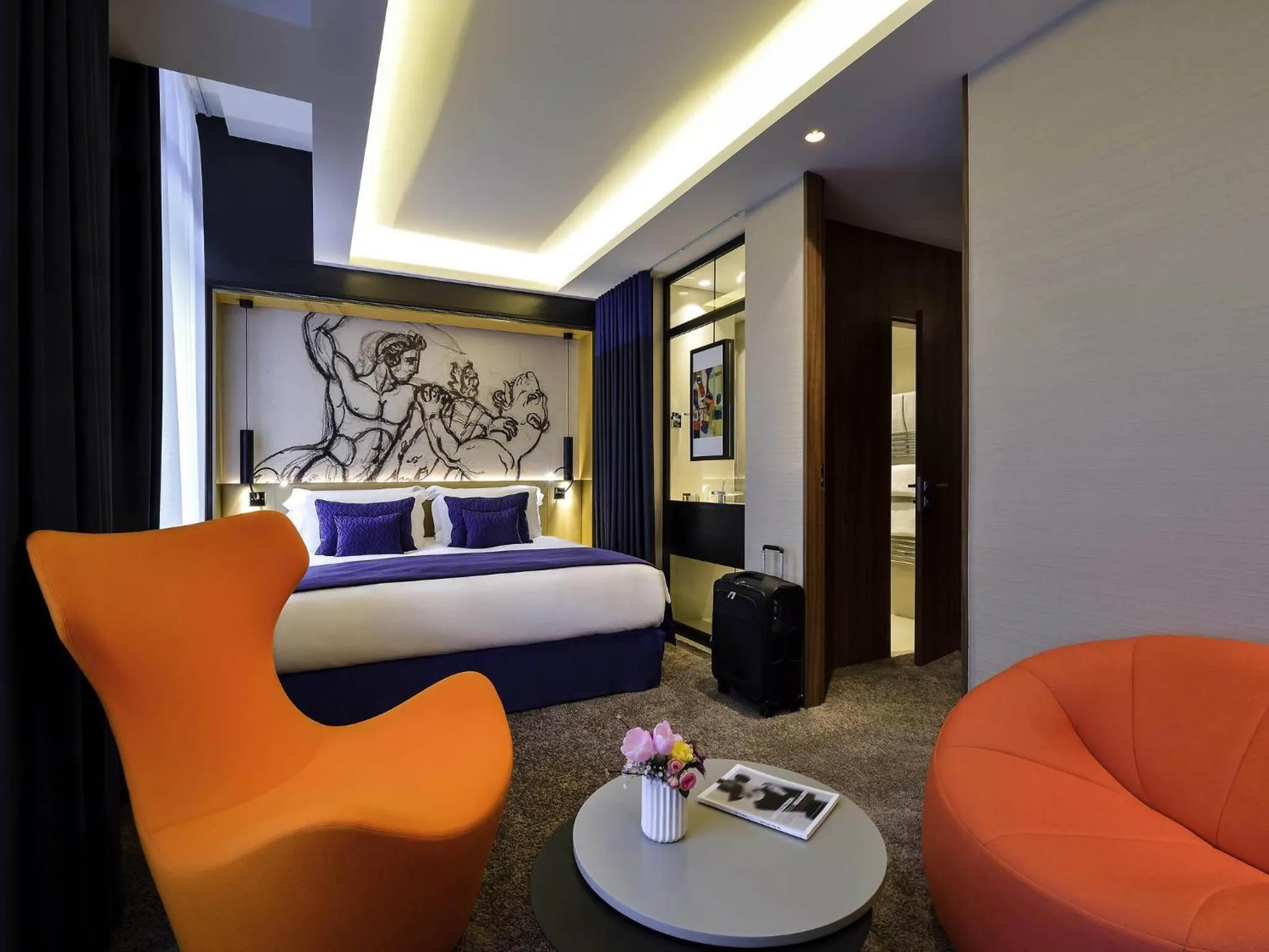 Bedroom, Bed in Grand Hôtel La Cloche Dijon - MGallery Collection