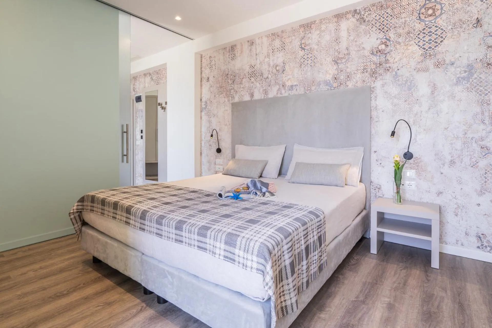 Bed in Hotel Montecarlo 3 Stelle Superior