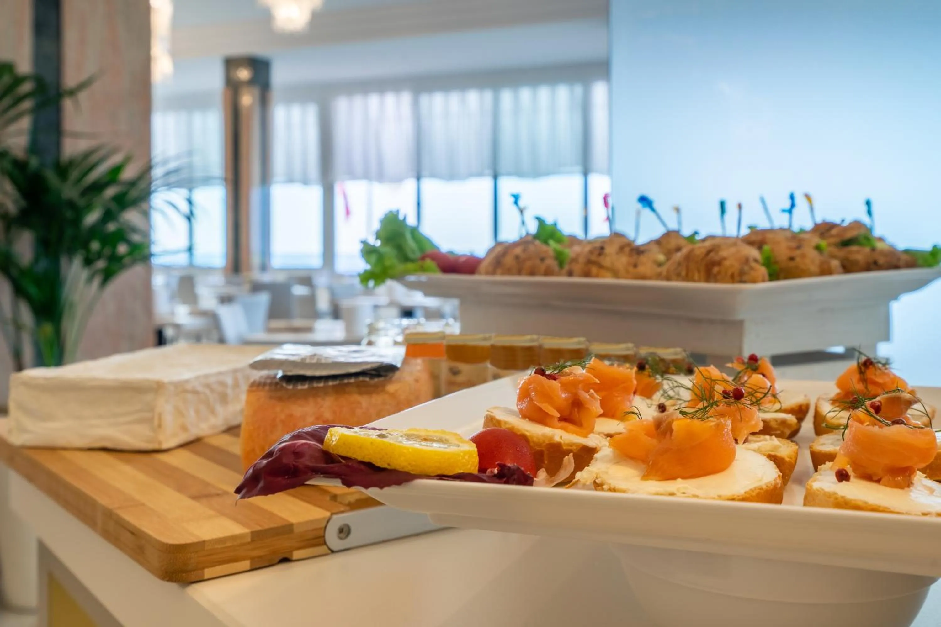 Food and drinks in Hotel Montecarlo 3 Stelle Superior