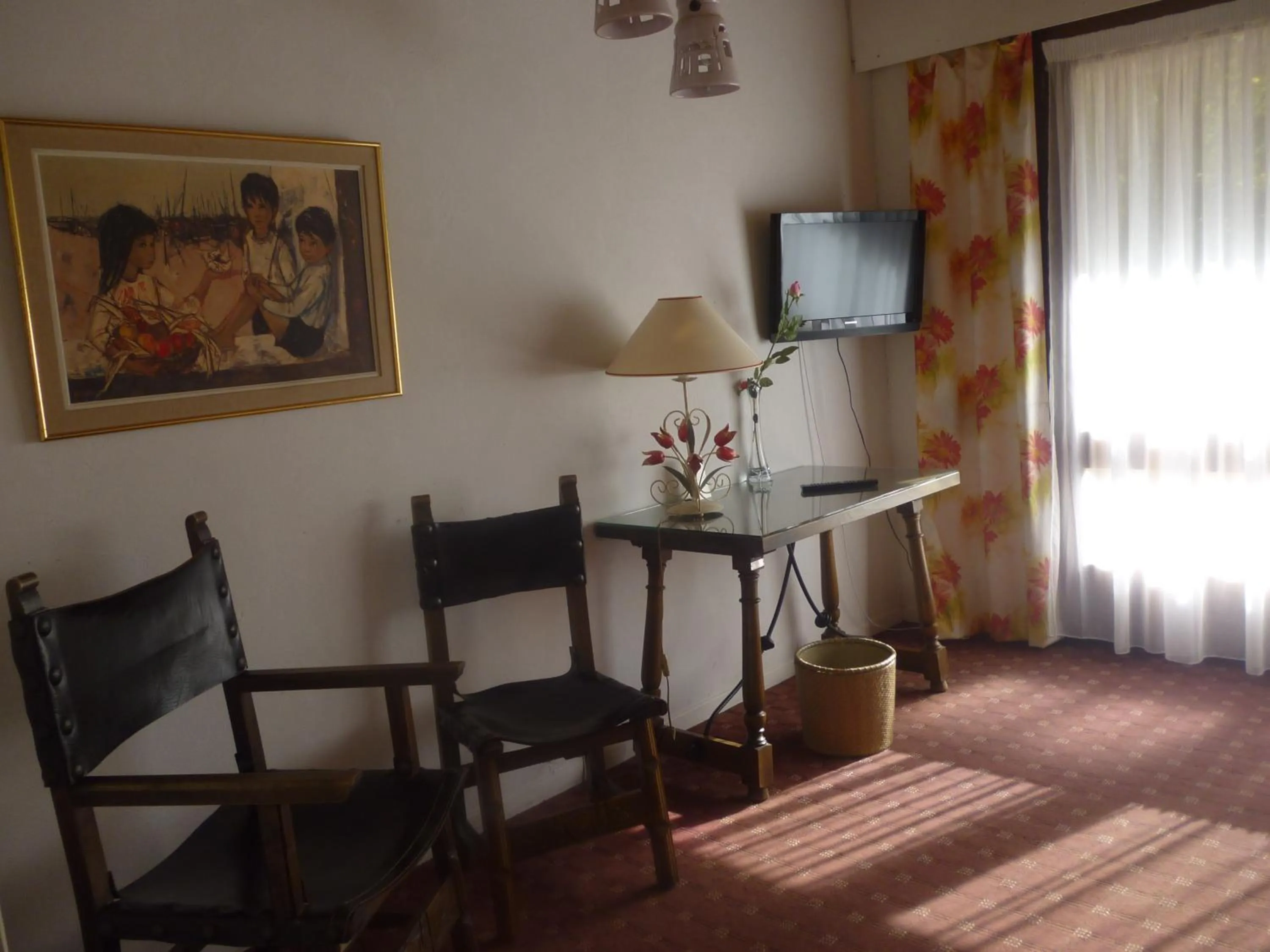 Bedroom in Hotel Le Mas Fleuri