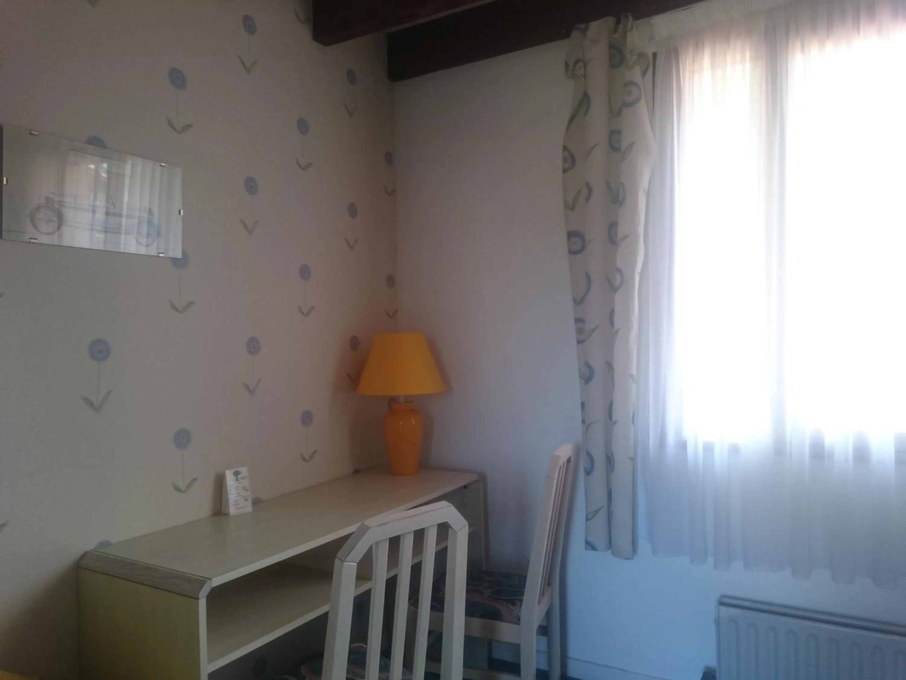 Bedroom in Hotel Le Mas Fleuri