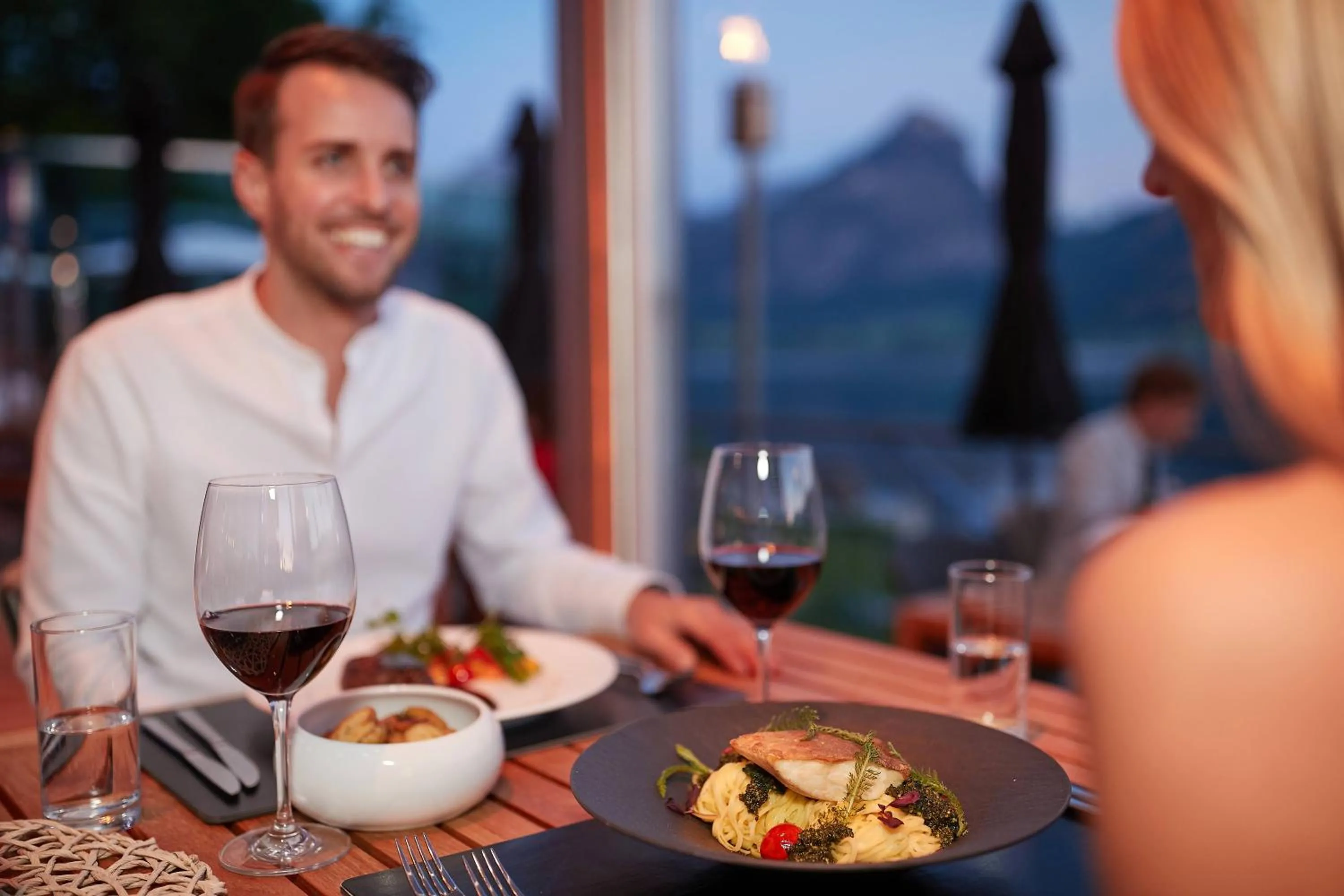 Food and drinks in Scalaria Sunset Wing