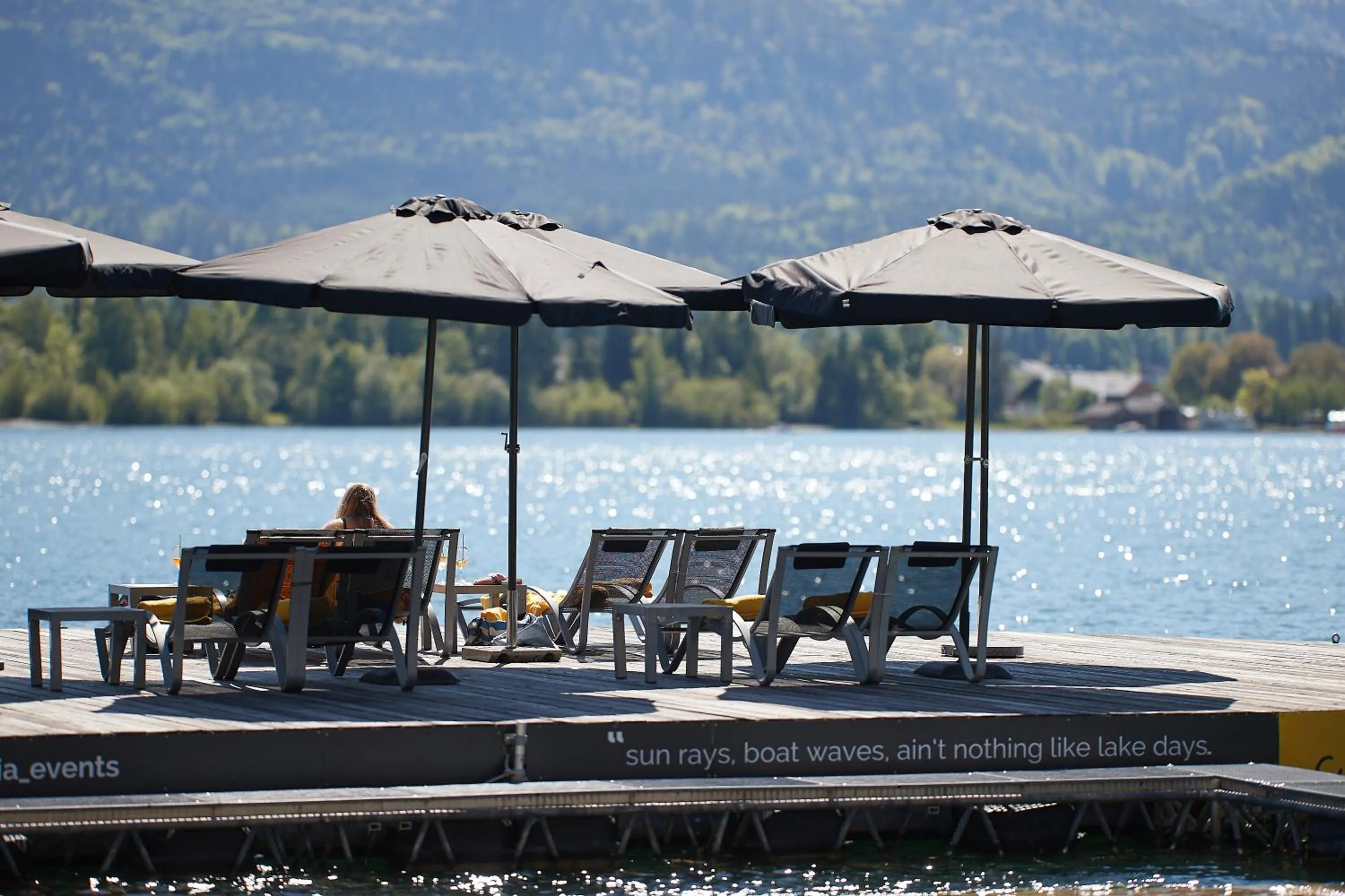 Beach in Scalaria Sunset Wing