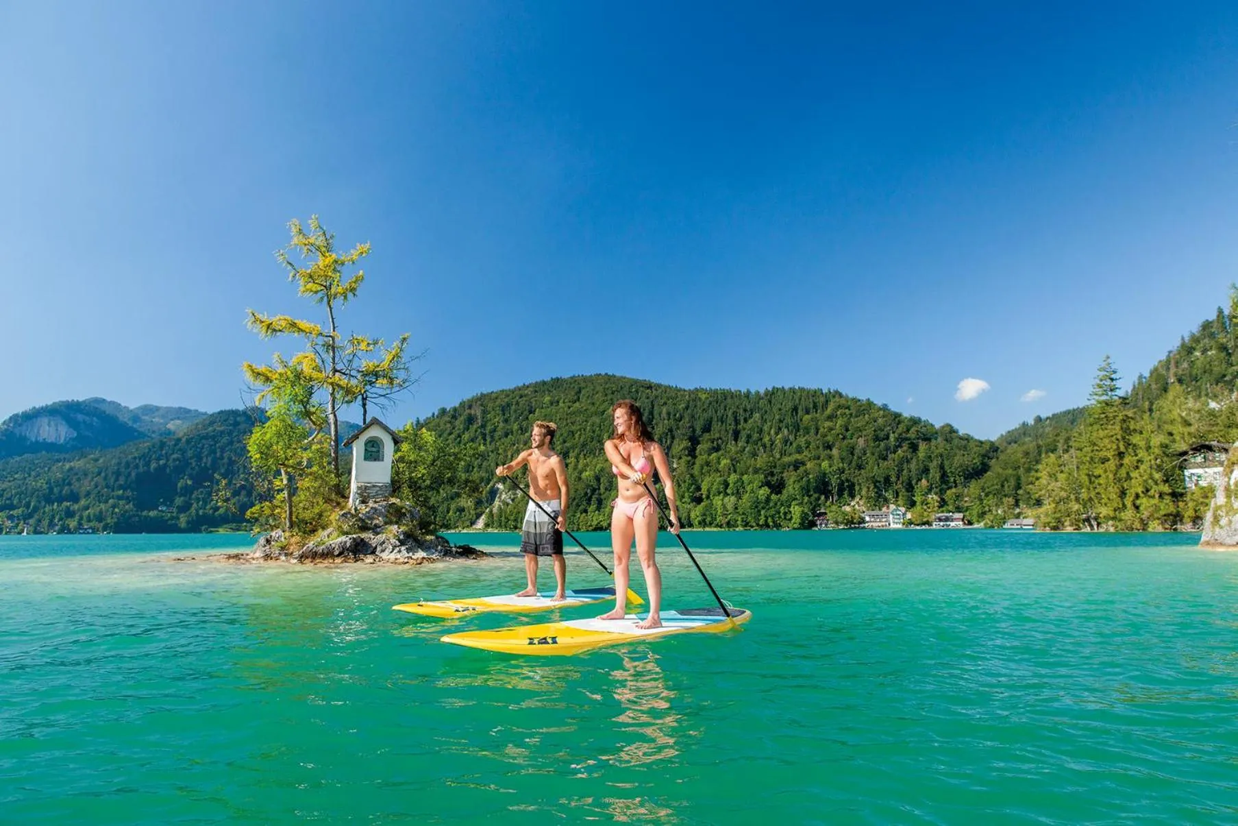 People in Scalaria Sunset Wing