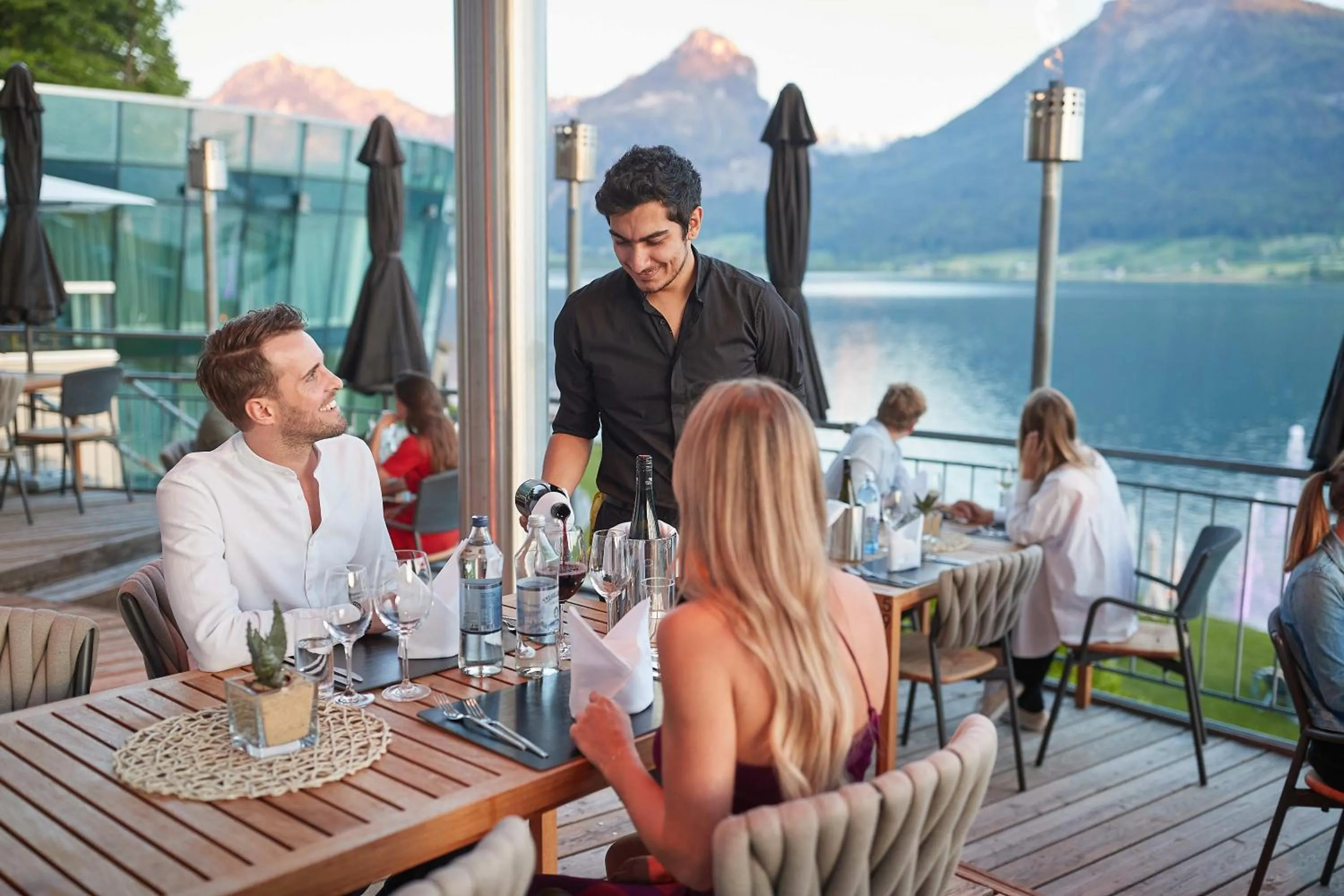 Restaurant/places to eat in Scalaria Sunset Wing