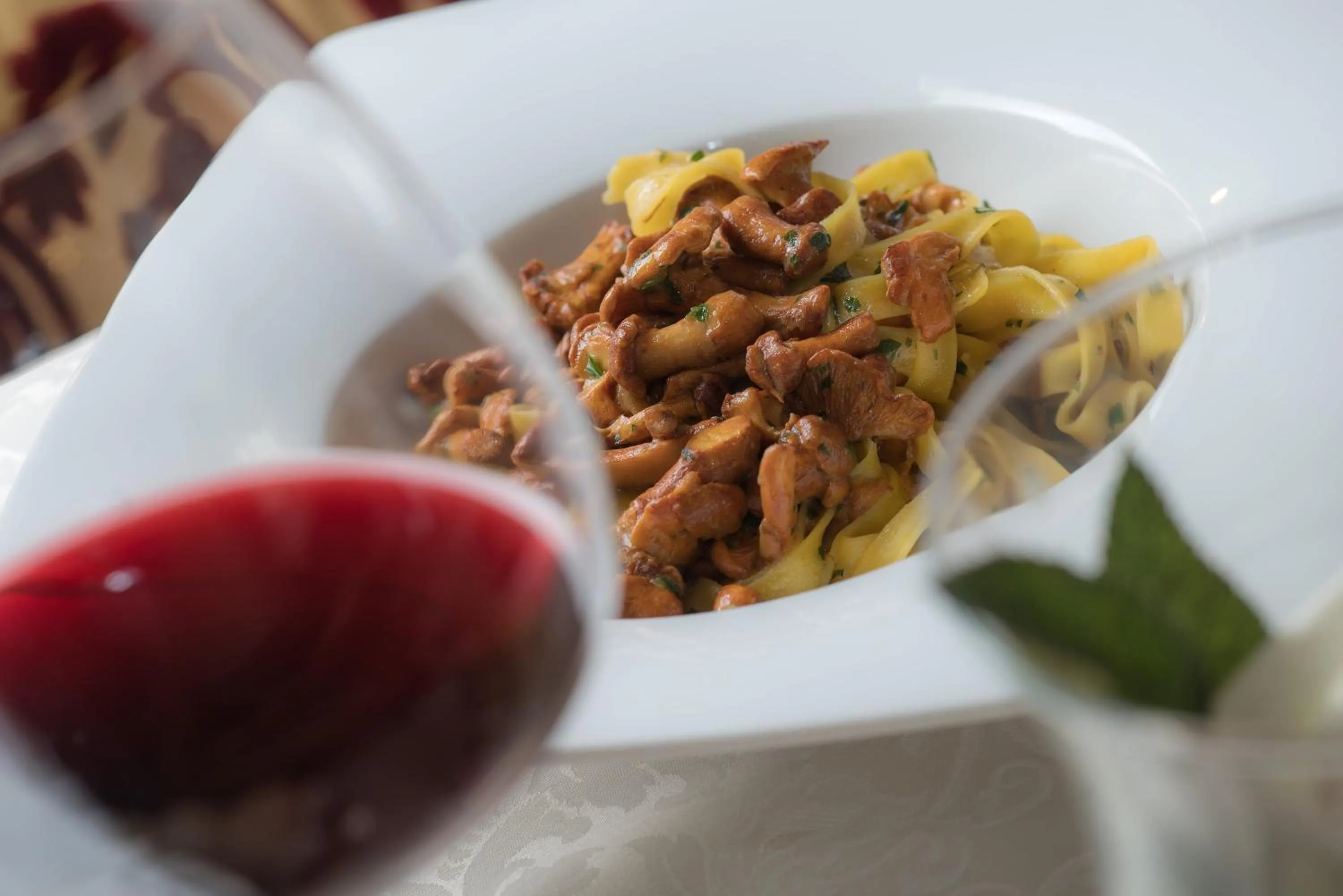 Restaurant/places to eat in Active Hotel Malita