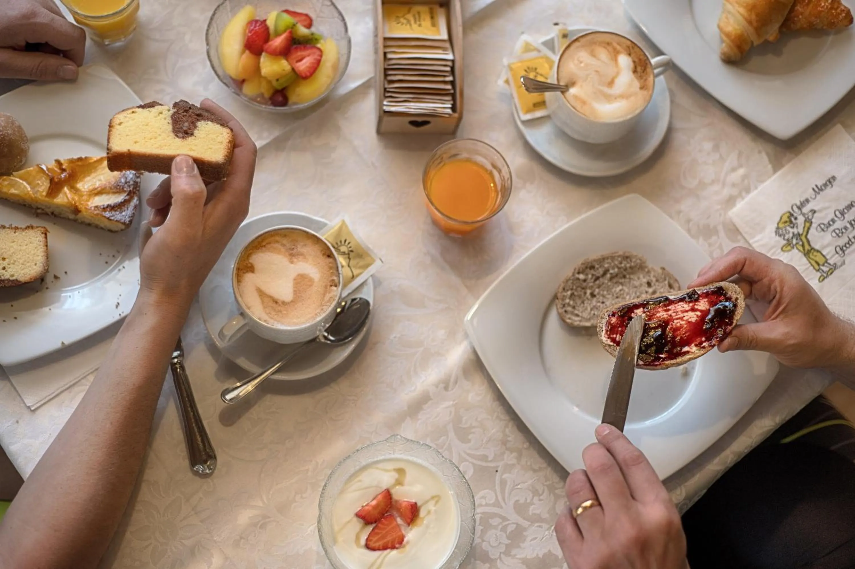Food and drinks in Active Hotel Malita
