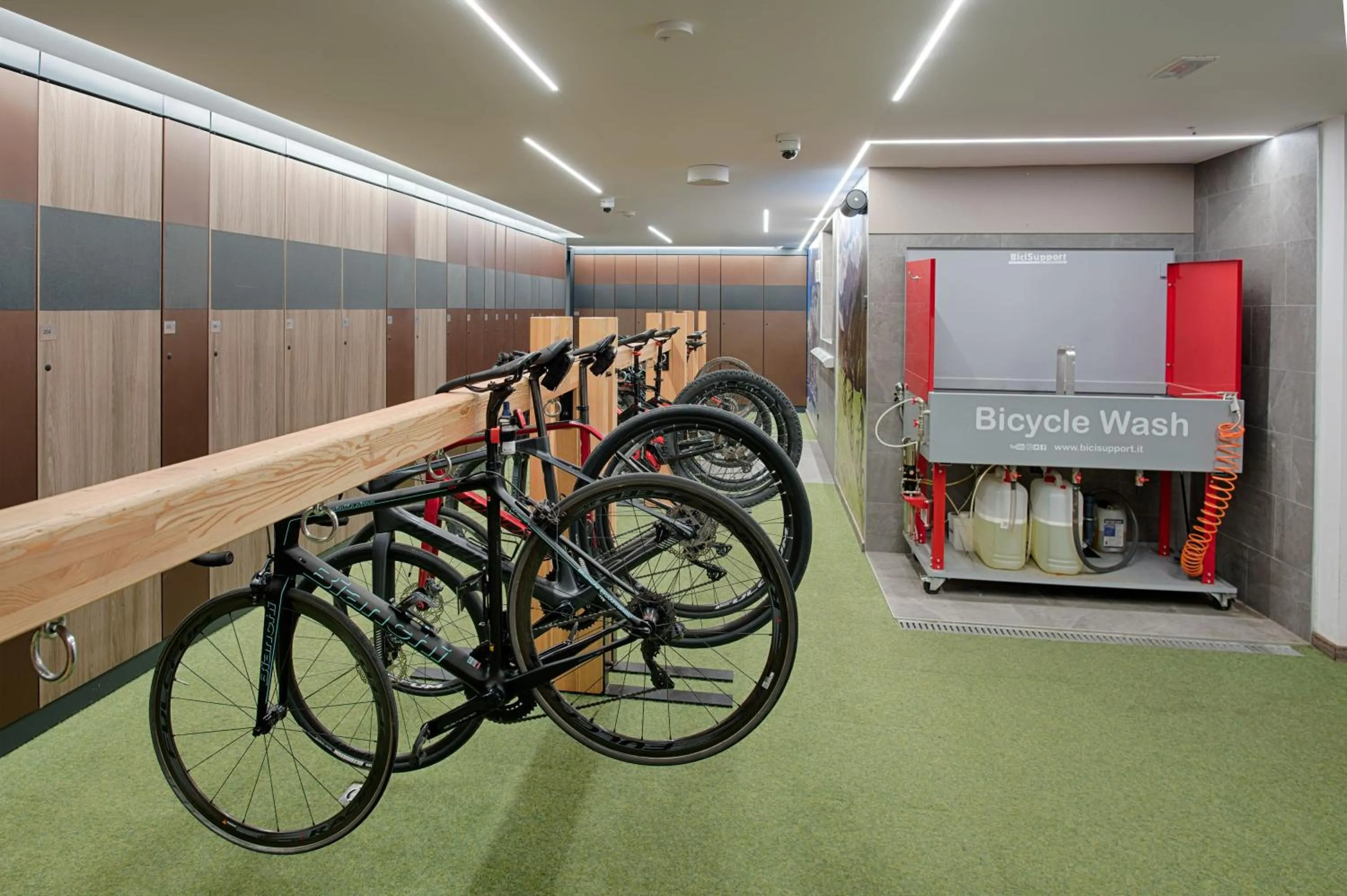 Cycling in Active Hotel Malita