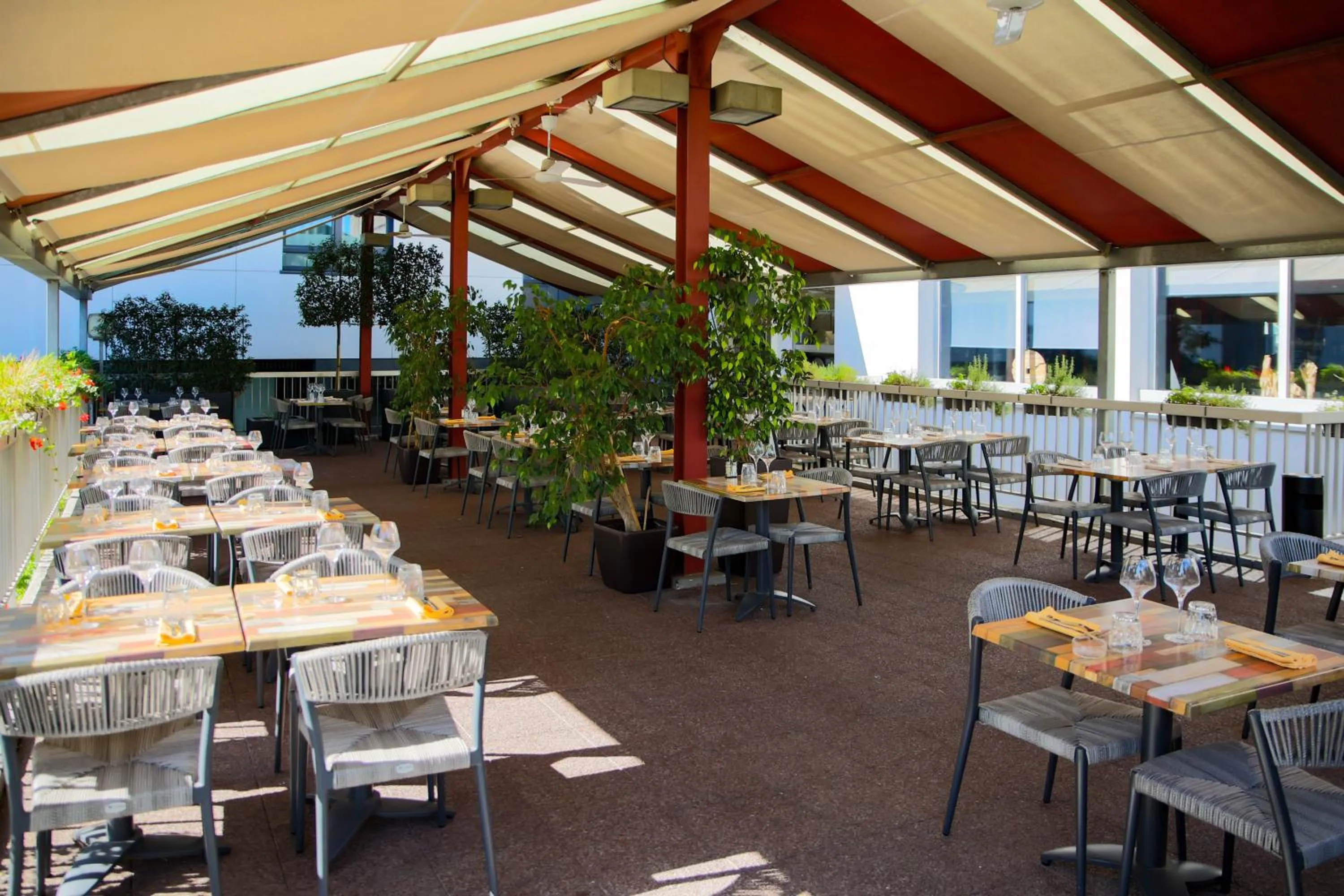 Patio in The Originals Boutique, Hôtel-Restaurant d'Alsace, Strasbourg Sud